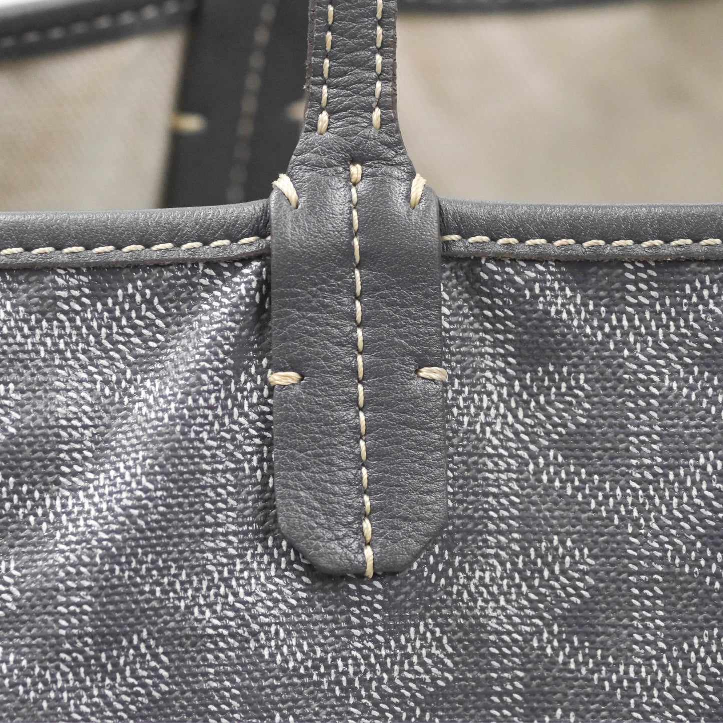 Goyard St Louis Tote PM ⁣⁣⁣⁣⁣⁣⁣⁣⁣⁣⁣⁣⁣⁣⁣⁣⁣⁣⁣⁣Grey Goyardine Canvas
