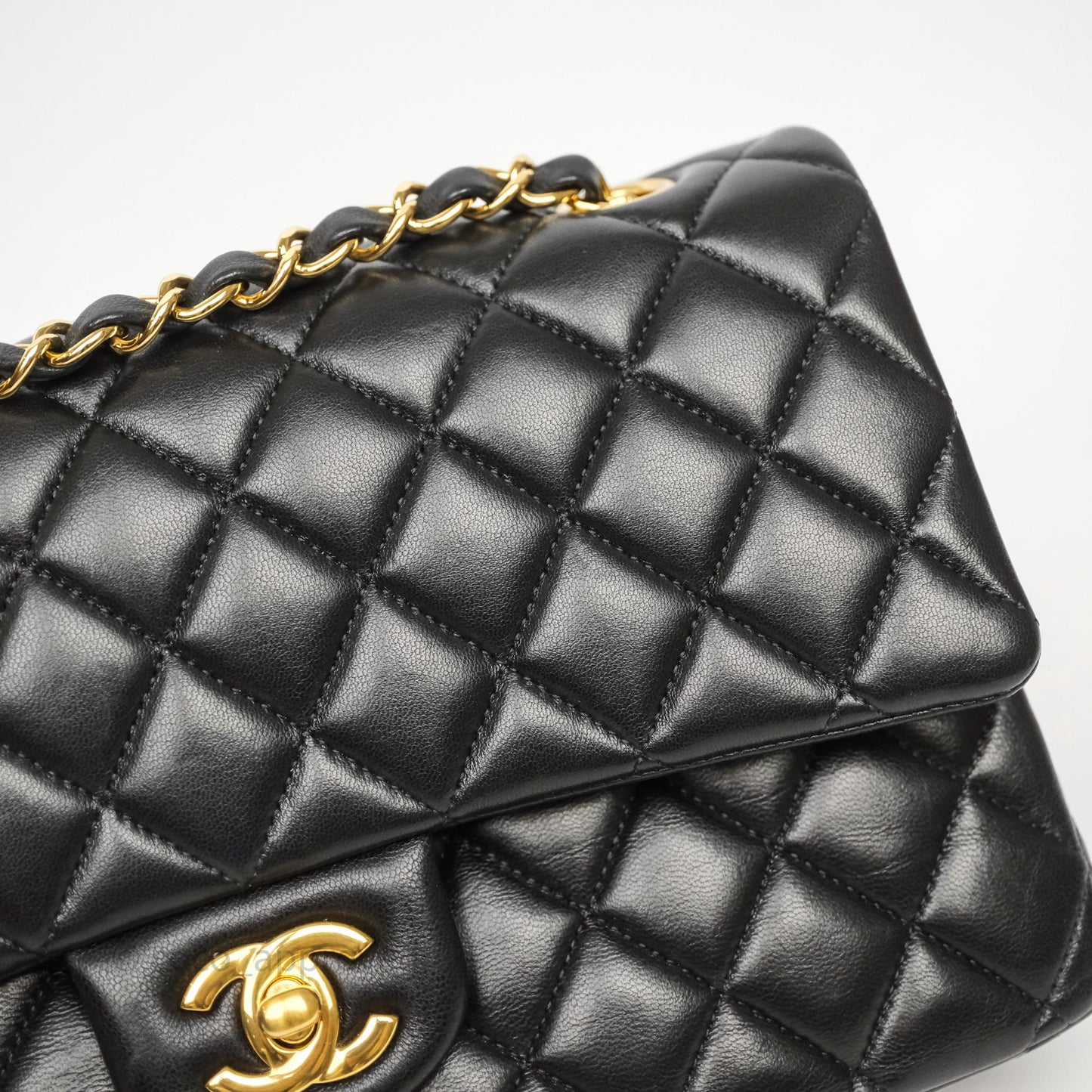 Chanel Classic M/L Medium Flap Quilted Black Lambskin Gold Hardware
