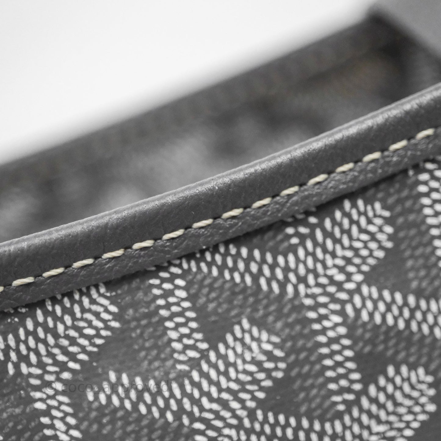 Goyard Bohème Hobo Bag Grey Goyardine Canvas Pink Heart