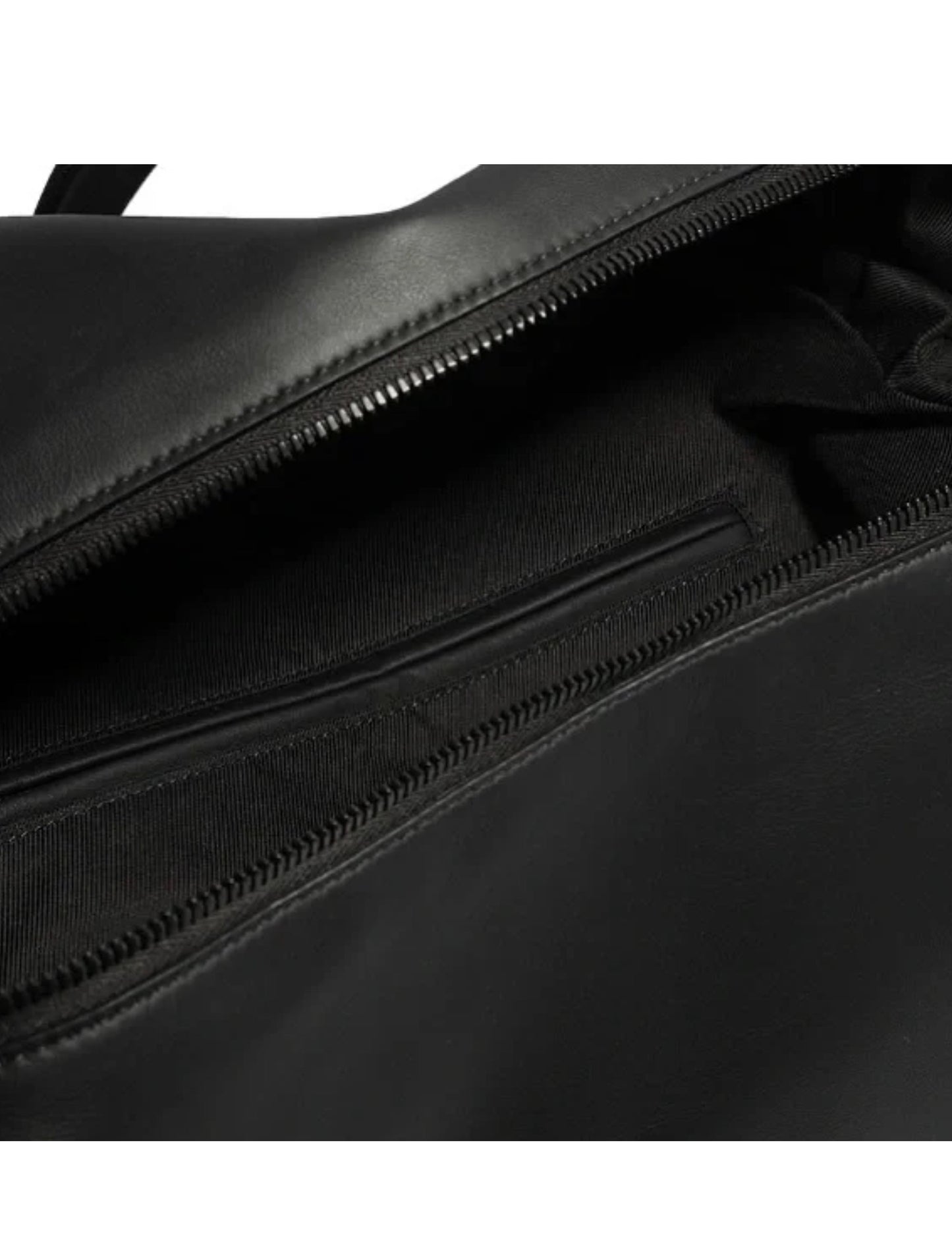 Luxury Bottega Veneta Leather Black Backpack