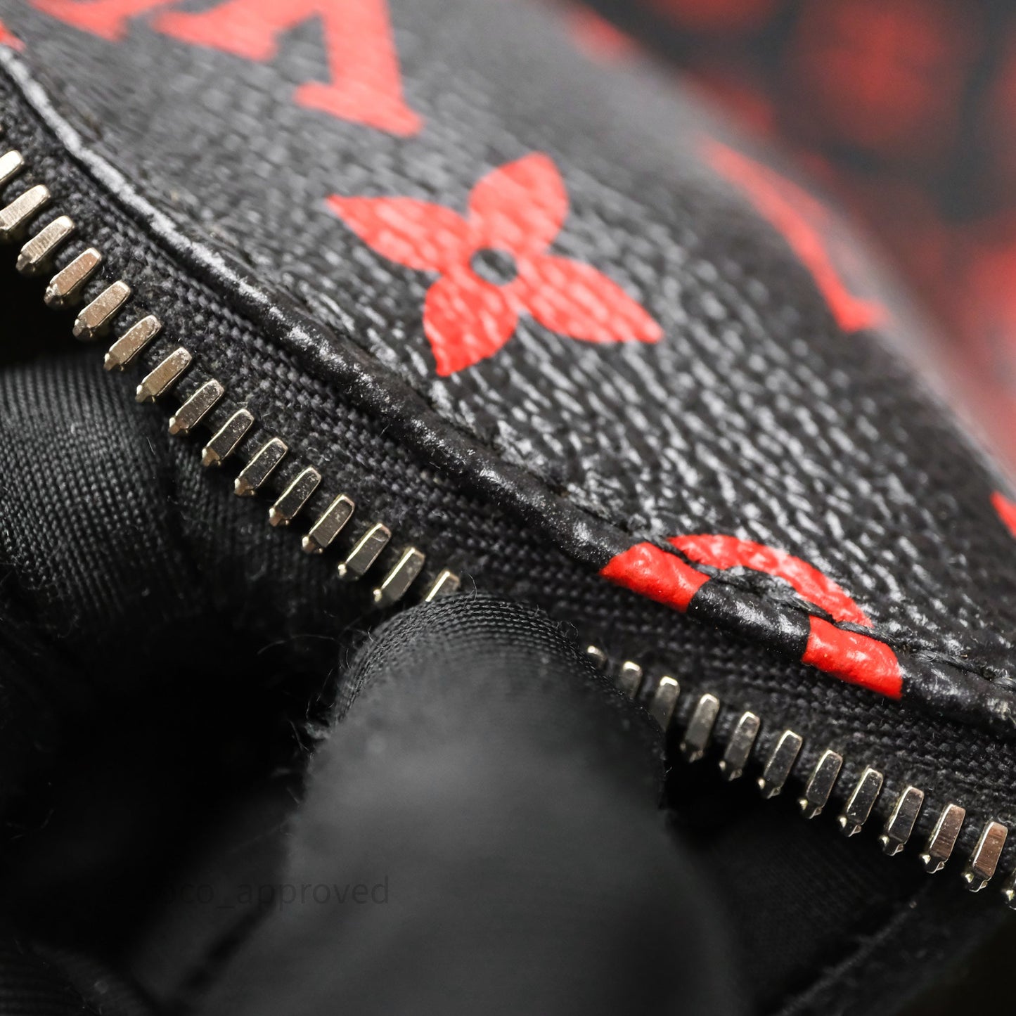 Louis Vuitton Palm Springs Backpack⁣ Monogram PM Infrarouge