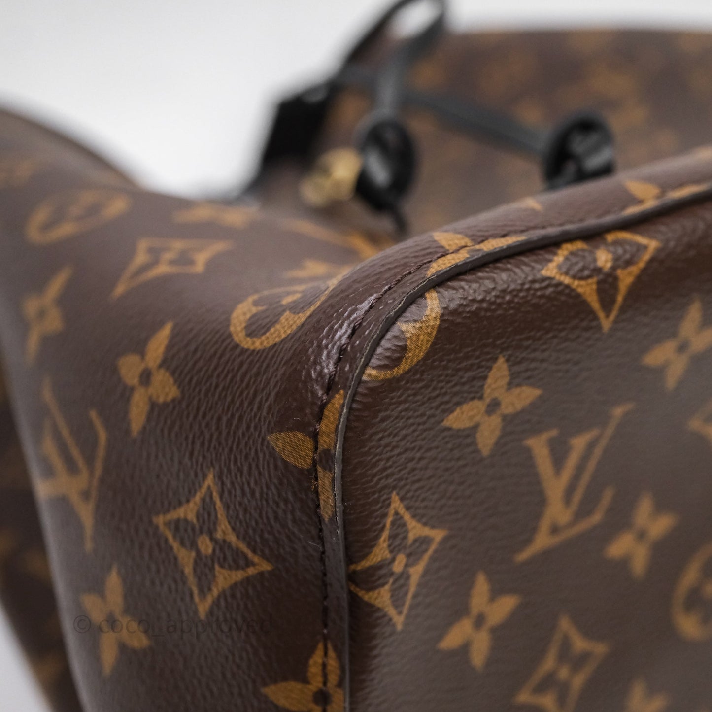 Louis Vuitton NéoNoé MM Black Monogram Canvas