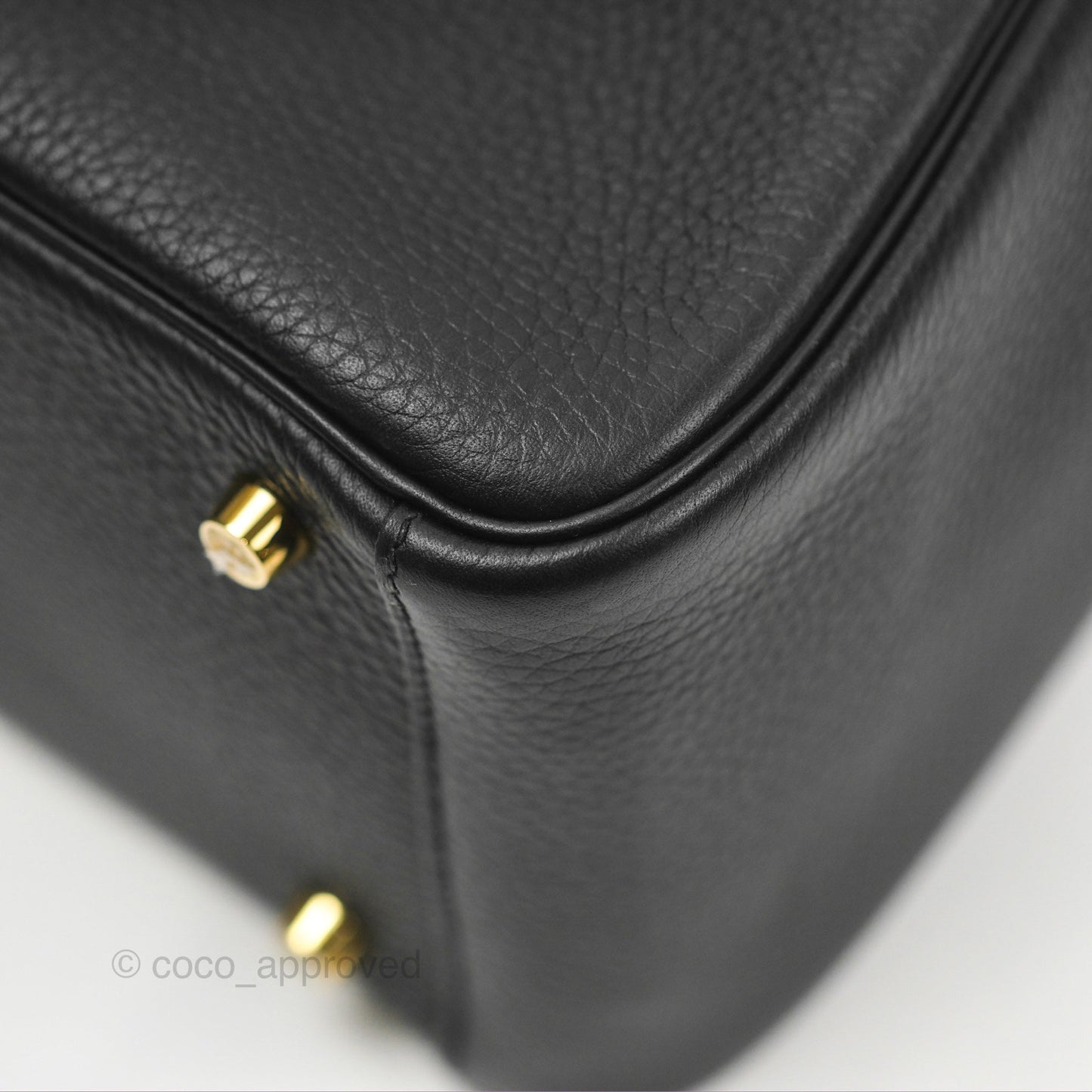 Hermès Lindy 26 Black Clemence Gold Hardware