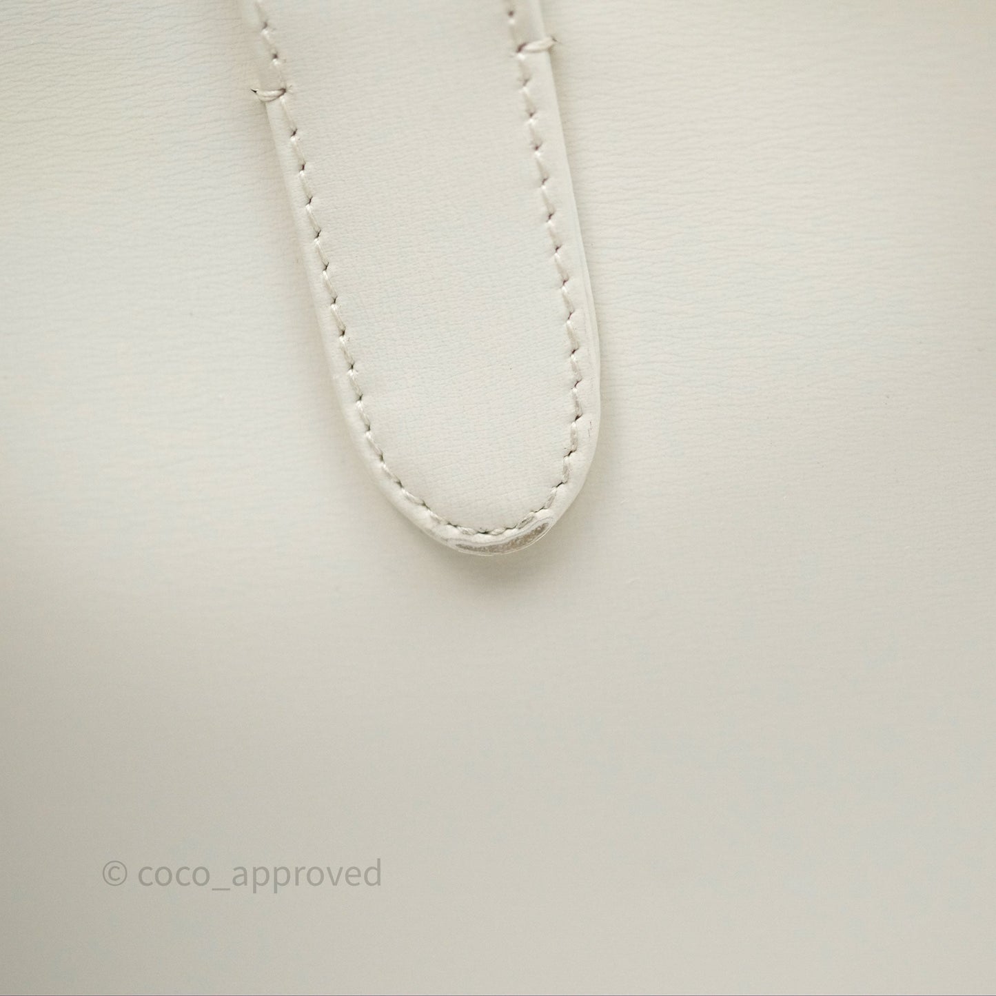 Gucci Jackie 1961 White Small Shoulder Bag Gold Hardware