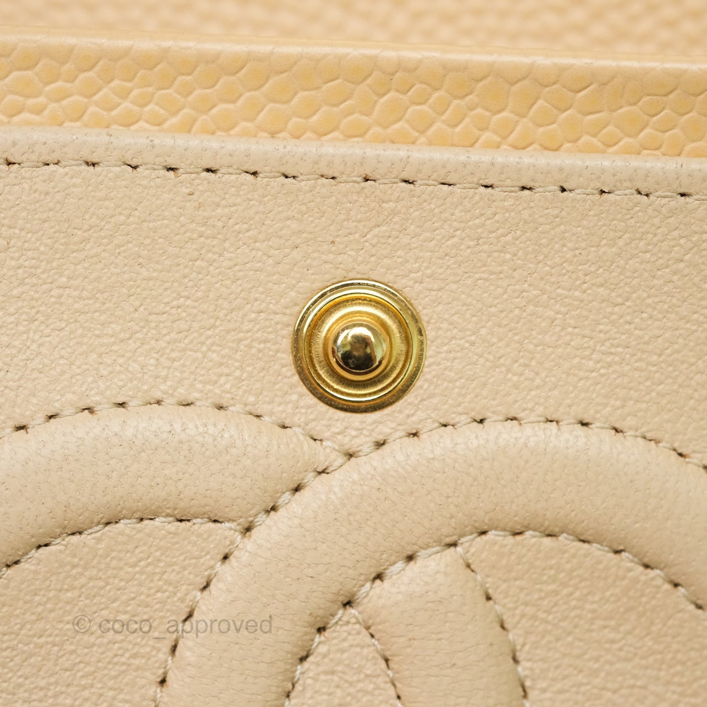 Chanel M/L Medium Classic Flap Quilted Beige Caviar Gold Hardware