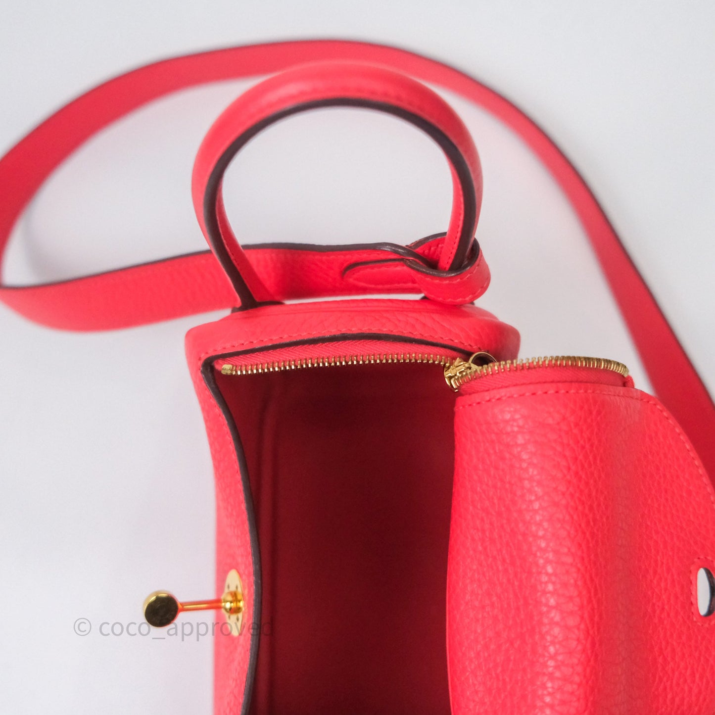 Hermès Mini Lindy 0E Rose Texas Clemence Gold Hardware