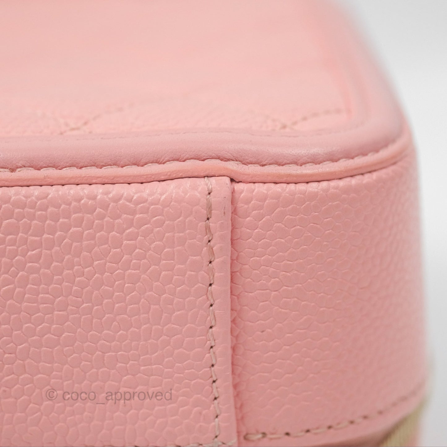Chanel Quilted Medium CC Filigree Vanity Case Pink Caviar Gold Hardware