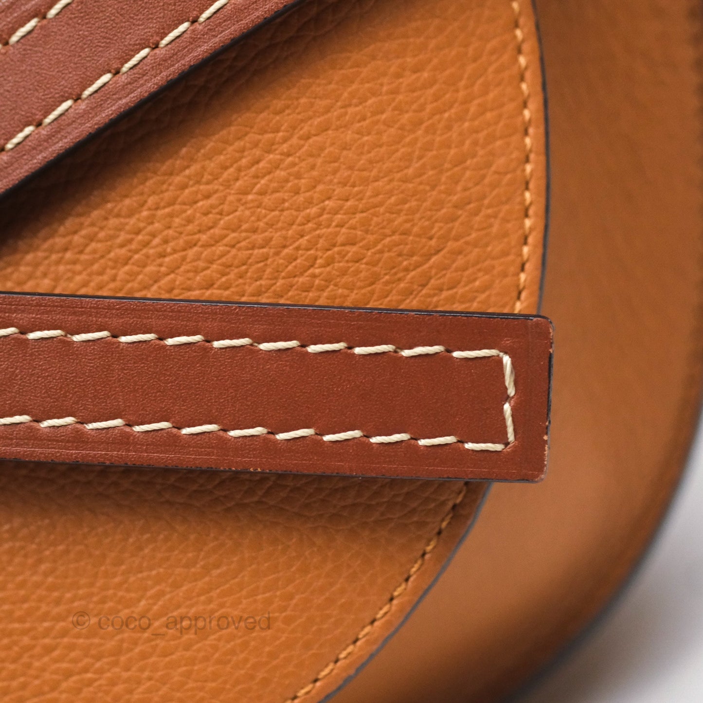Loewe Small Gate Bag Grained Calfskin in Tan
