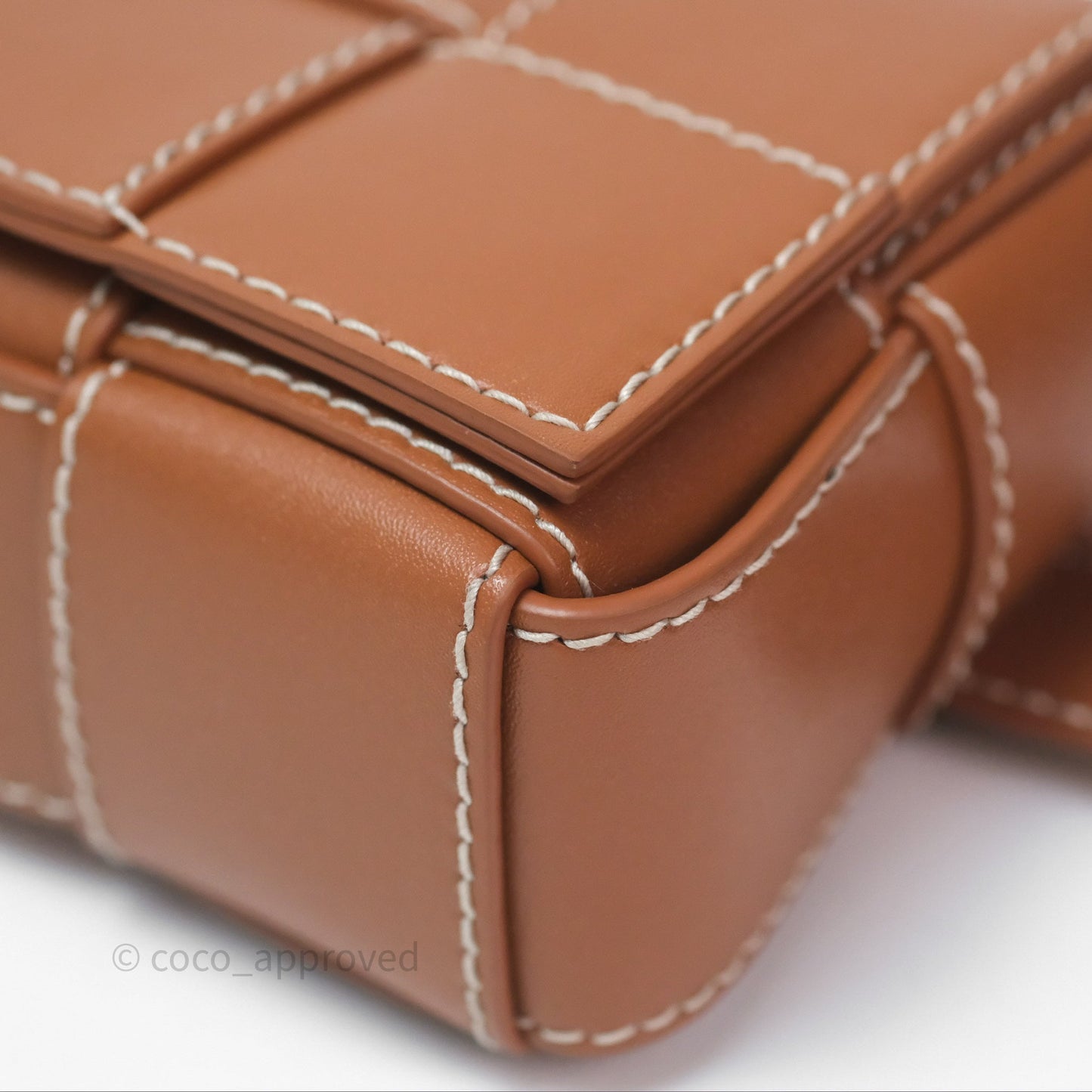 Bottega Veneta Cassette Belt Bag Intreccio Calfskin Wood/ Natural