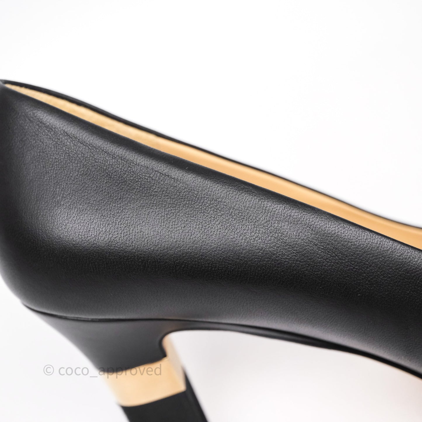 Chanel CC Cap Toe Pumps Heels Black Lambskin Size 38