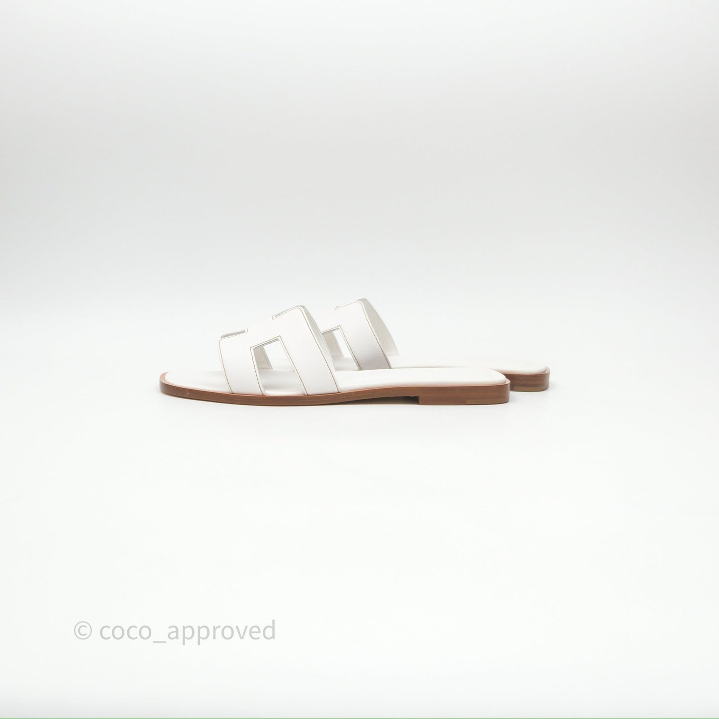 Hermès Oran Sandals in White Size 36.5