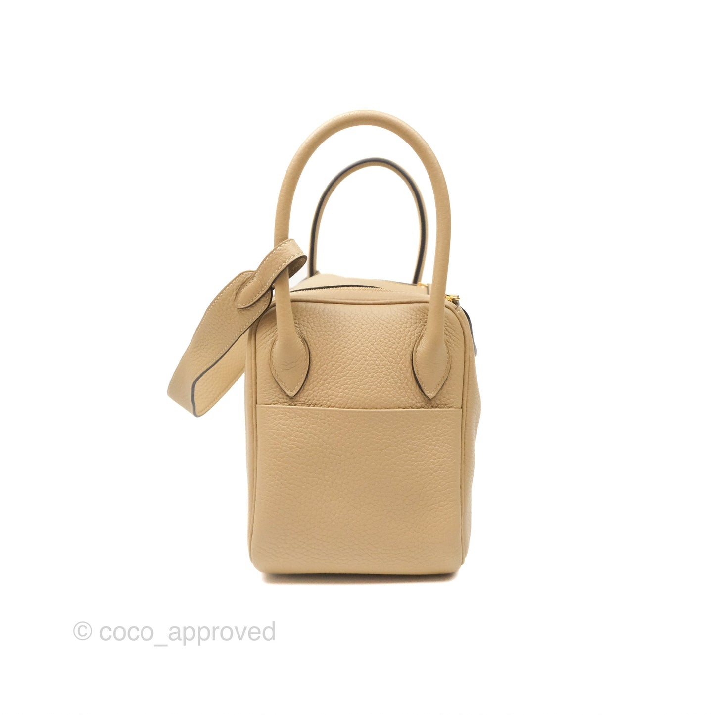 Hermès Lindy 26 Trench Clemence Gold Hardware