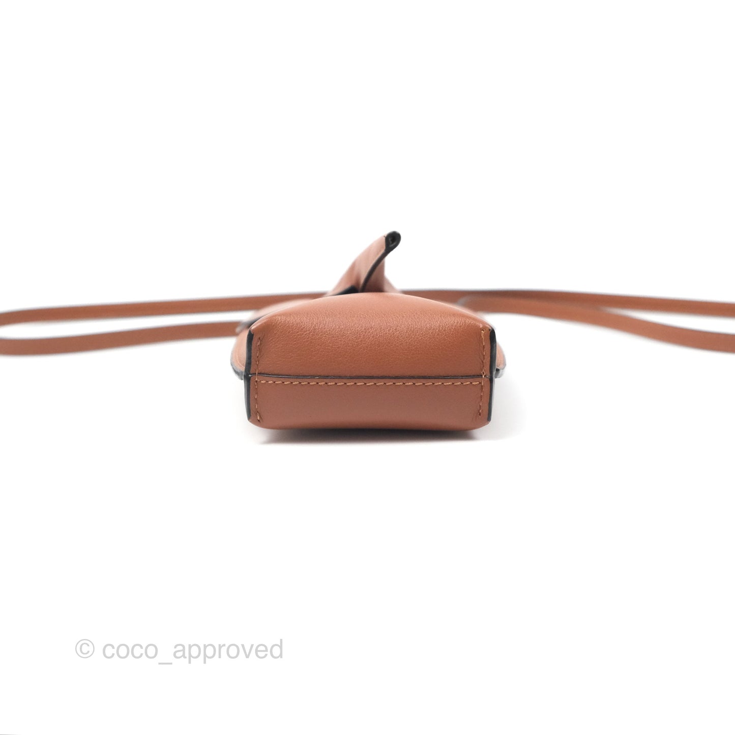 Loewe Elephant Pocket in Classic Calfskin Tan