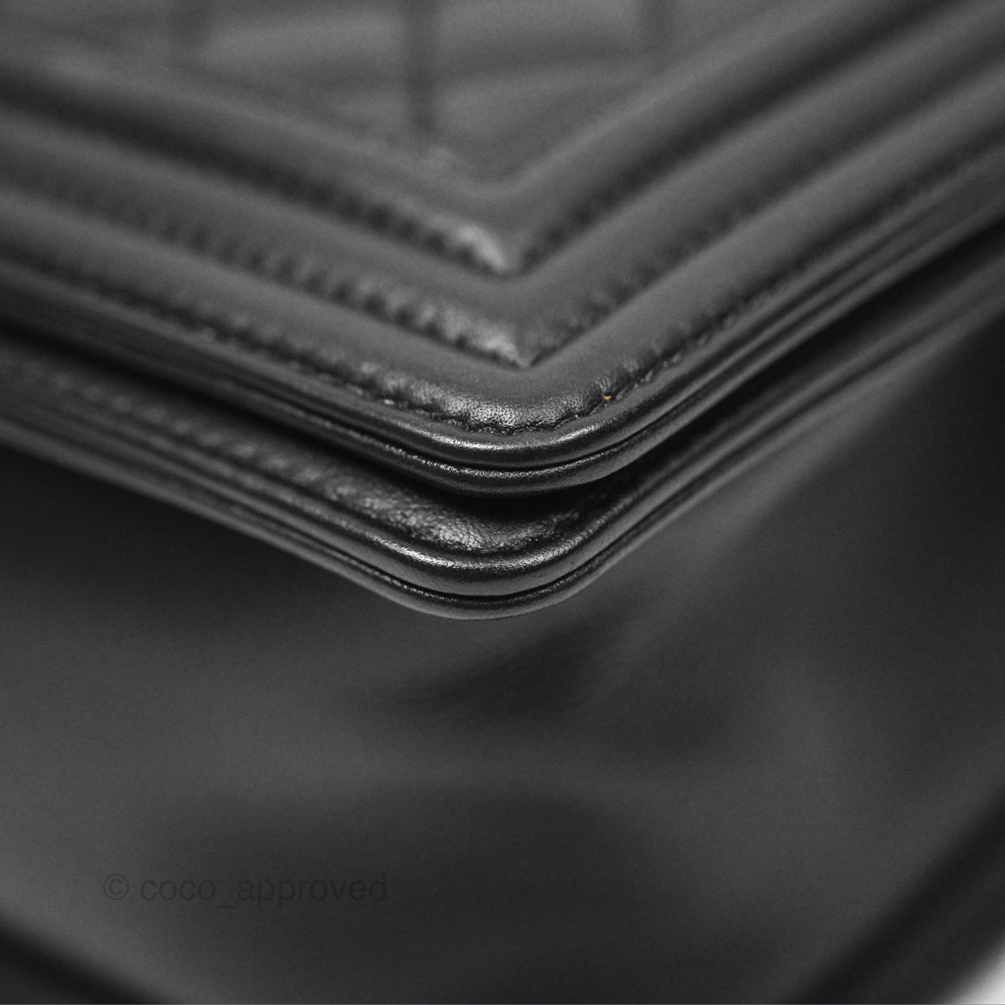 Chanel Boy Quilted Medium Black Calfskin Ruthenium Hardware