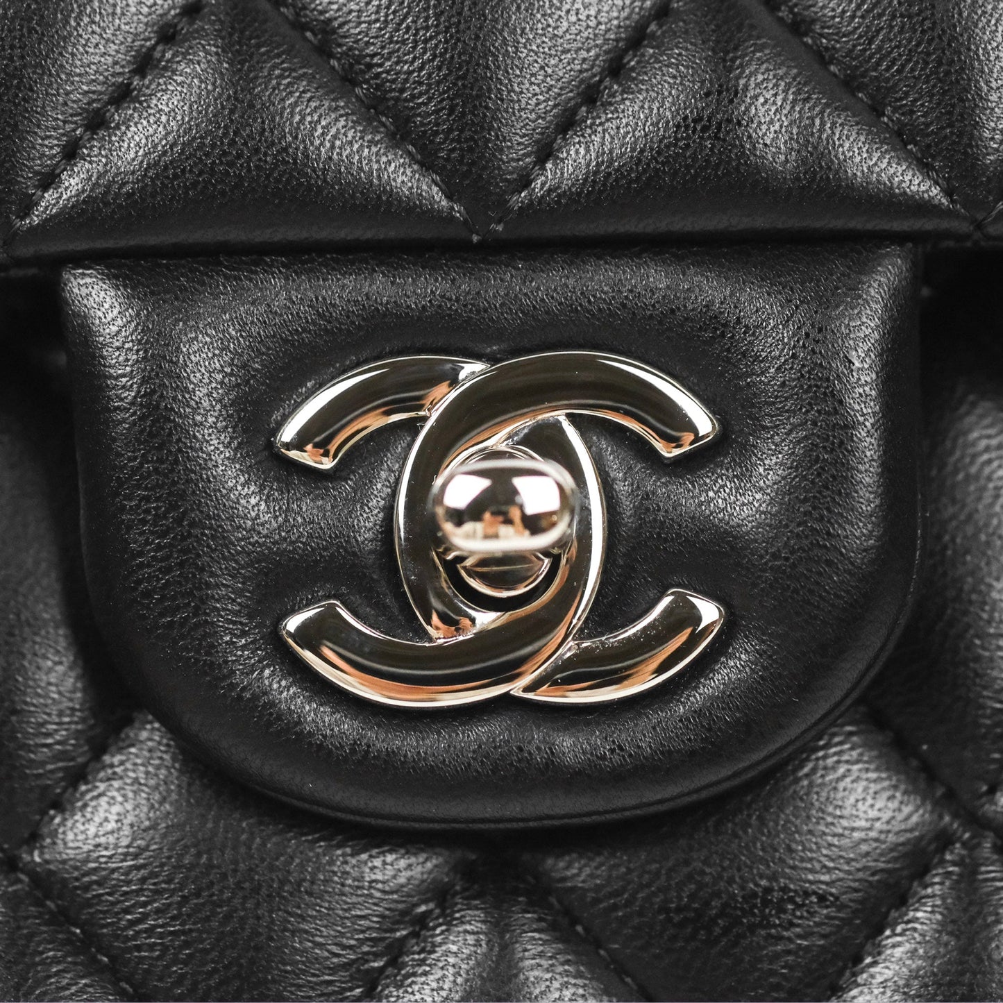 Chanel Classic M/L Medium Flap Quilted Black Lambskin Silver Hardware