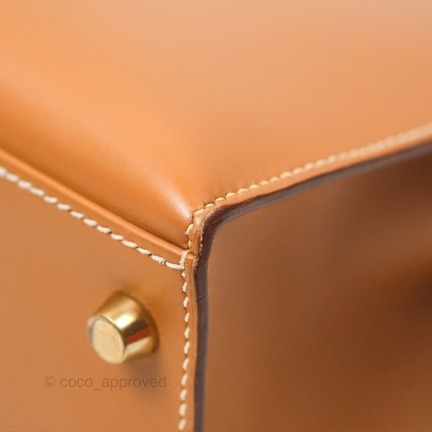 Hermès Vintage Kelly 28 Sellier Gold Calf Gold Hardware