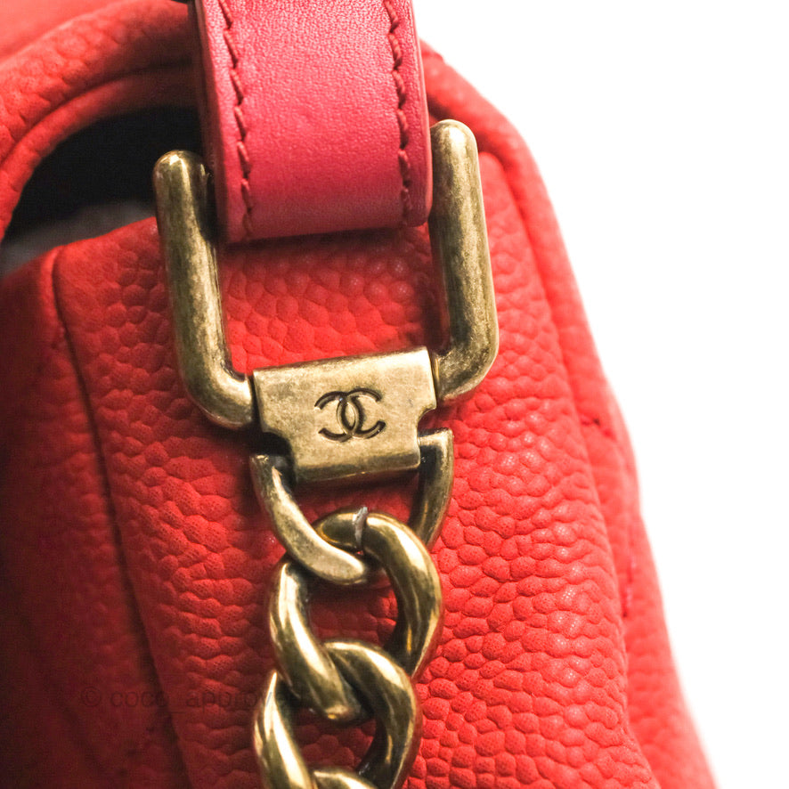 Chanel Country Chic Messenger Flap Bag Red Matte Caviar Ruthenium Hardware