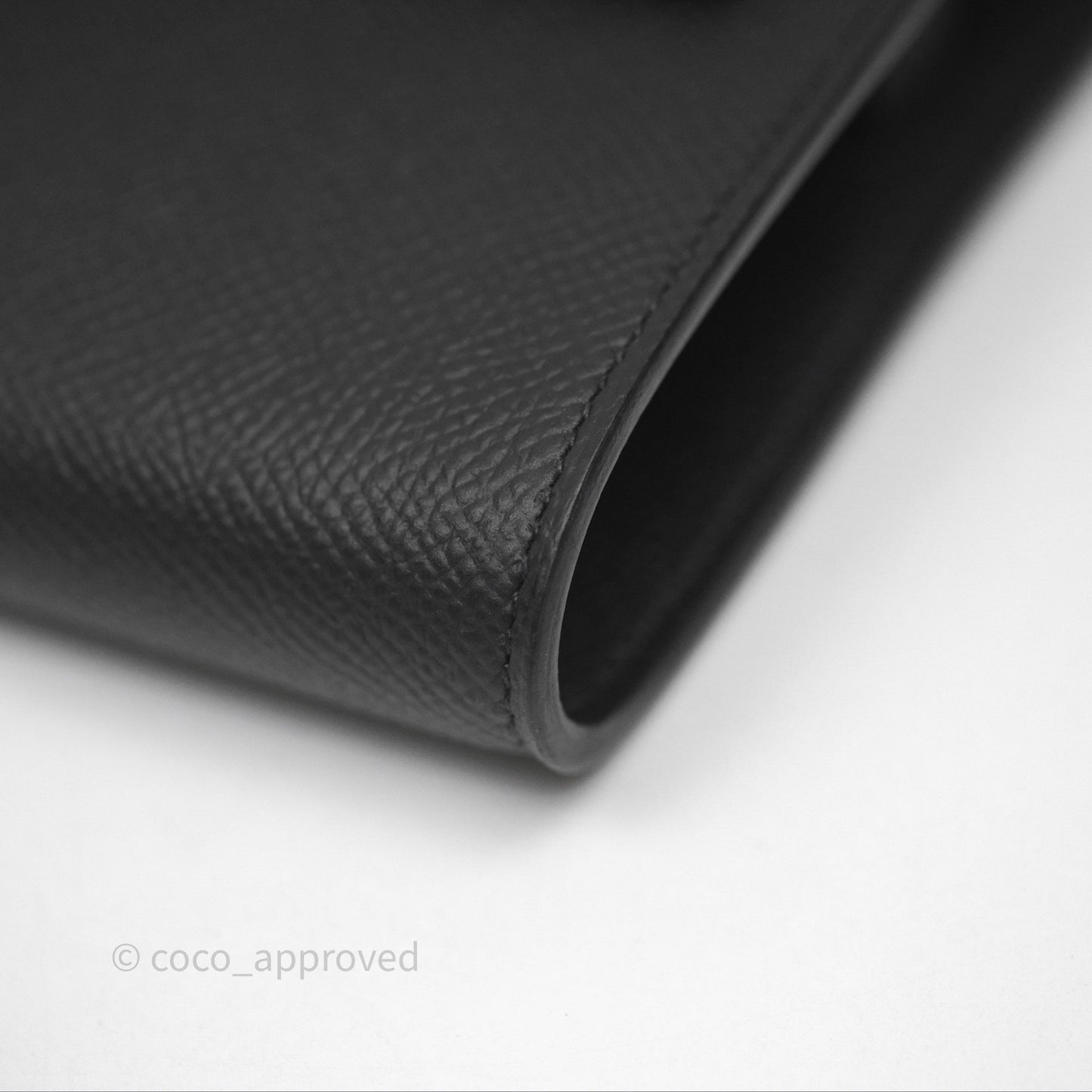 Hermès Kelly To Go Wallet Noir 89 Epsom Gold Hardware