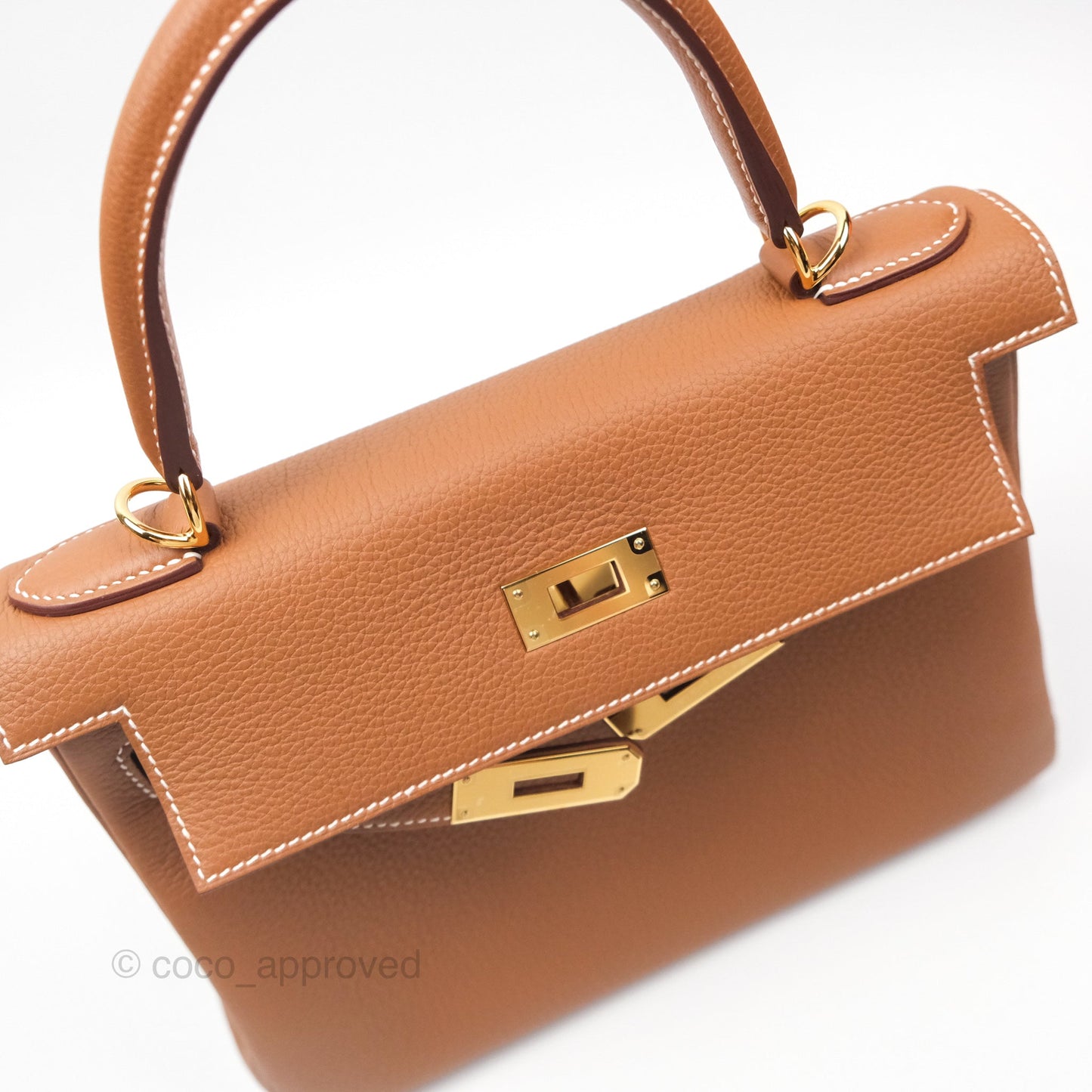 Hermès Kelly 28 Retourne Gold 37 Togo Gold Hardware