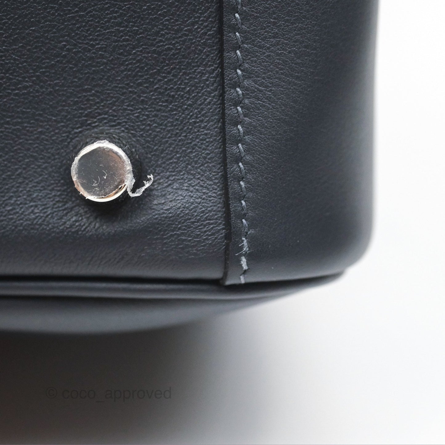 Hermès Lindy 26 Caban/Bleu Frida Swift Palladium Hardware