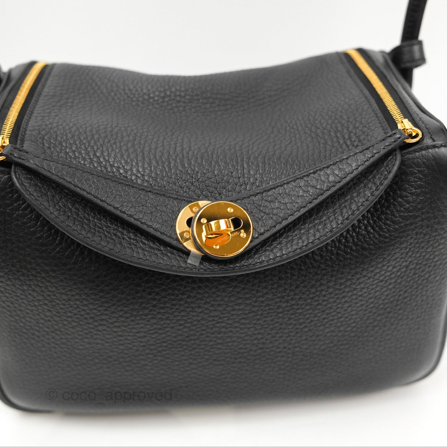 Hermès Lindy 26 Black Clemence Gold Hardware