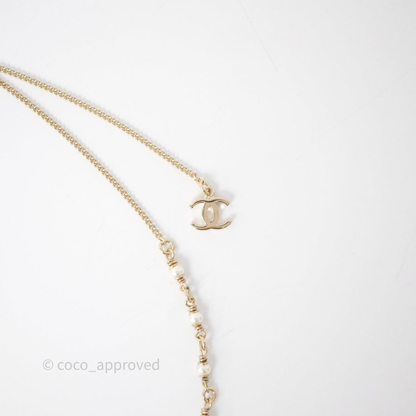 Chanel Crystal CC Pearl Deer Necklace Gold Tone 26C