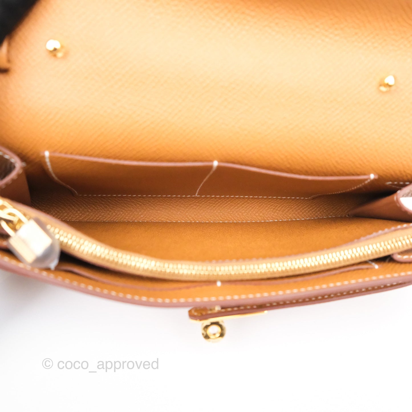 Hermès Kelly To Go Wallet Gold 37 Epsom Gold Hardware