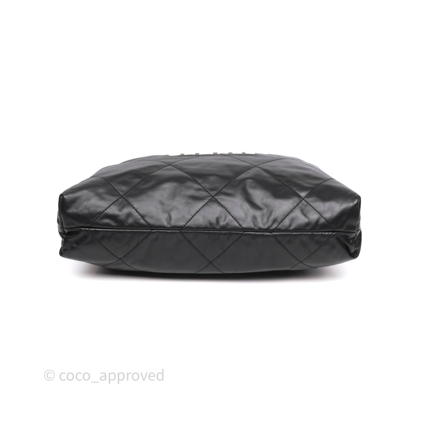 Chanel 22 Medium Black Crumpled Calfskin Aged Gold Hardware