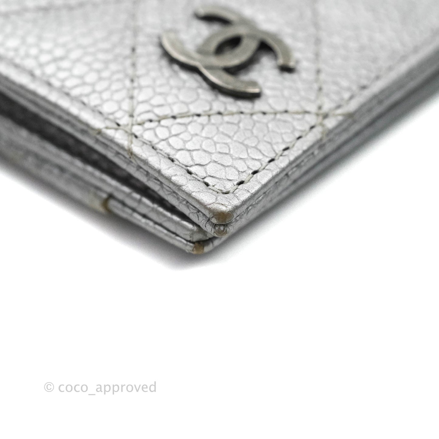Chanel Classic Quilted Card Holder Metallic Silver Caviar Ruthenium Hardware
