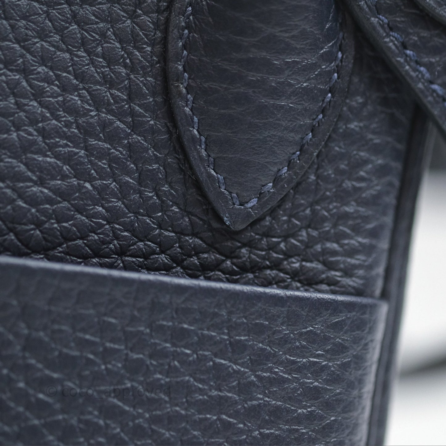 Hermès Lindy 26 Bleu Nuit 2Z Taurillon Clemence Palladium Hardware