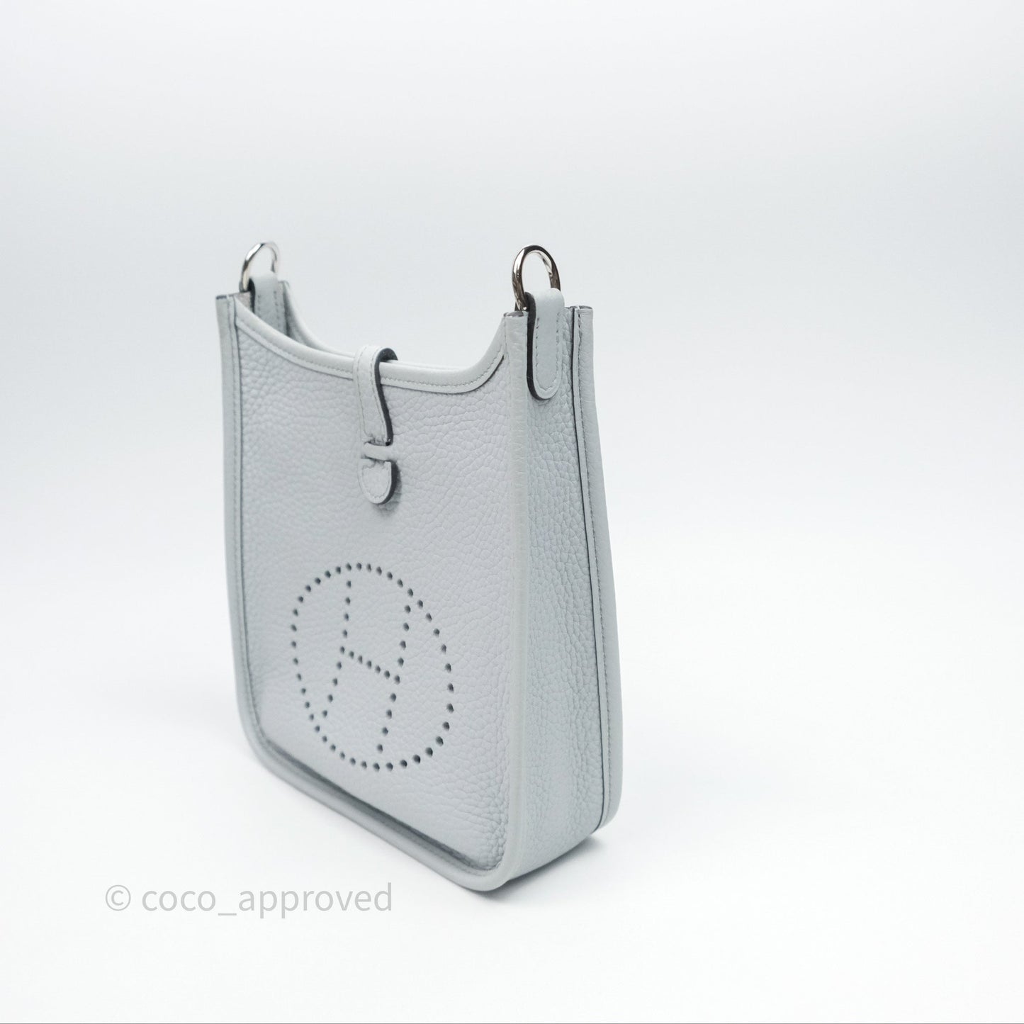Hermès Mini Evelyne 16 Bleu Pale 08 Clemence Palladium Hardware