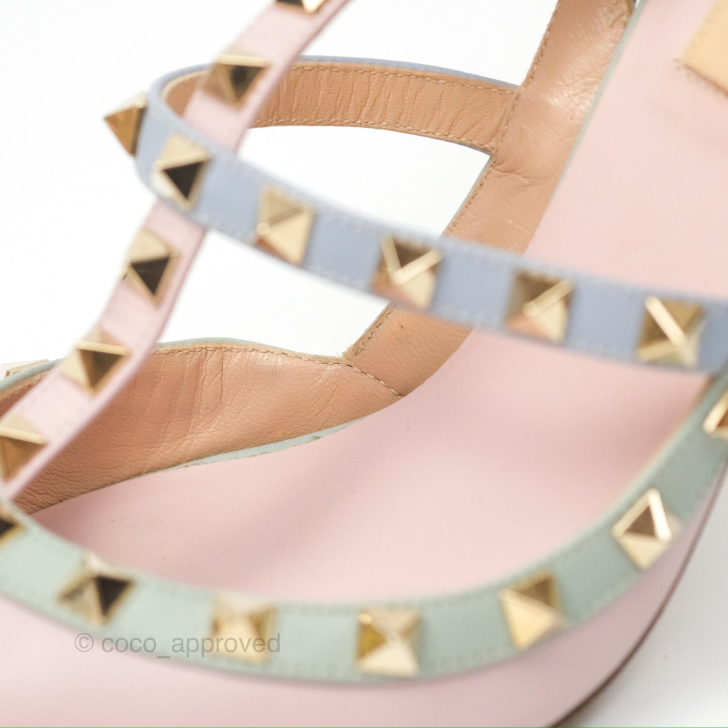 Valentino Garavani Rockstud Leather Slingback Pumps in Watercolor Size 39