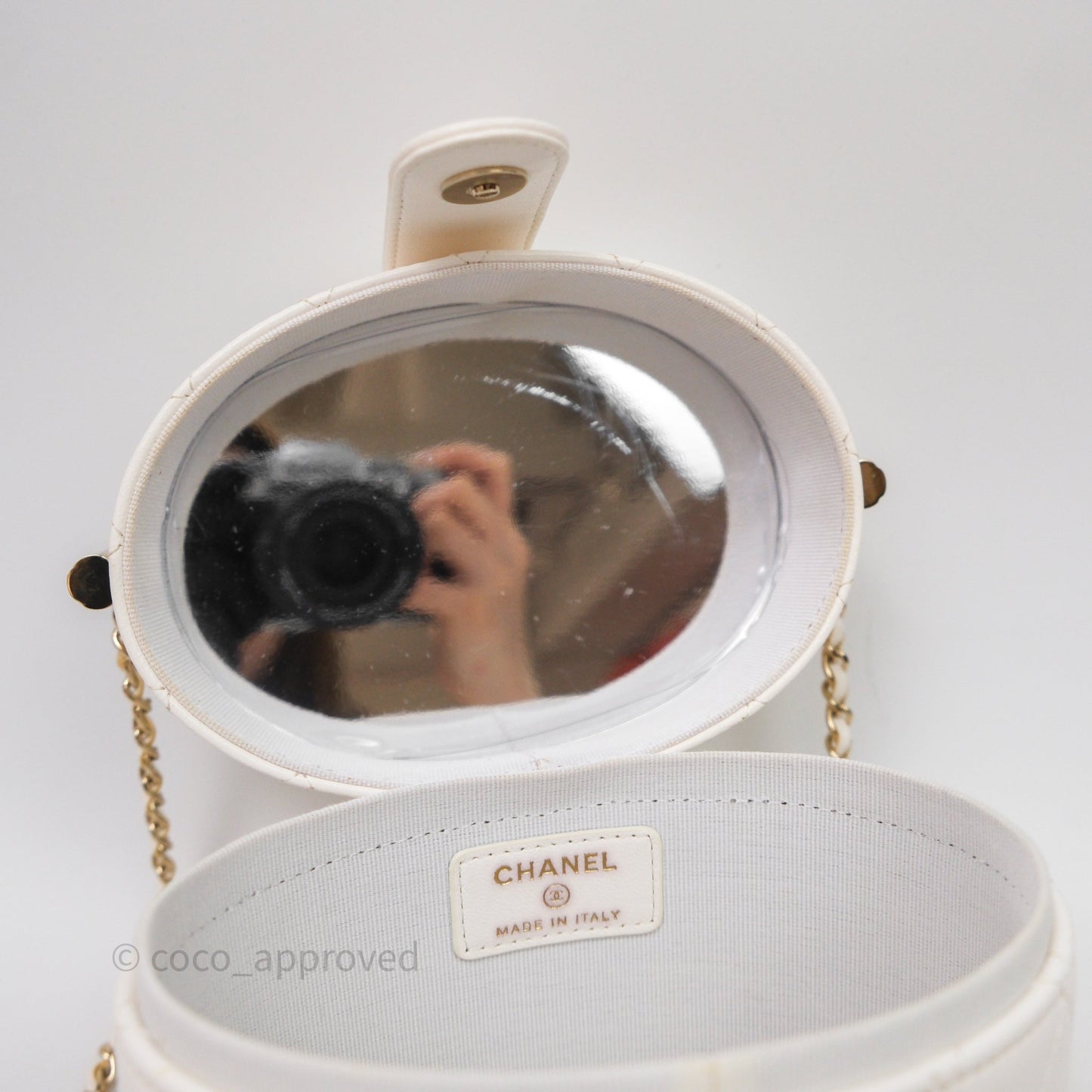 Chanel Quilted Round Vanity Clutch With Chain White Lambskin Gold Hardware