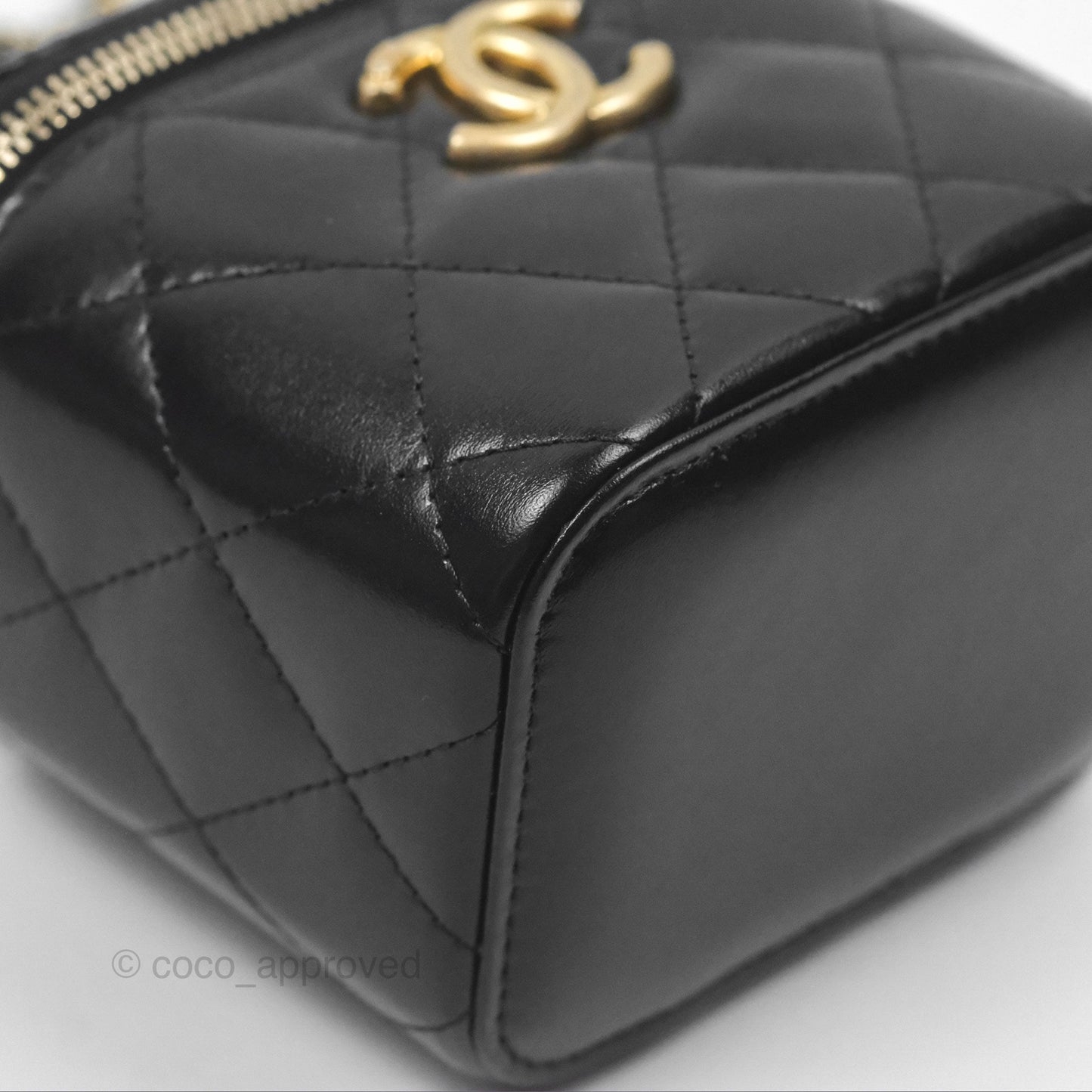 Chanel Quilted Mini Perfect Fit Vanity With Chain Black Calfskin Aged Gold Hardware 21A