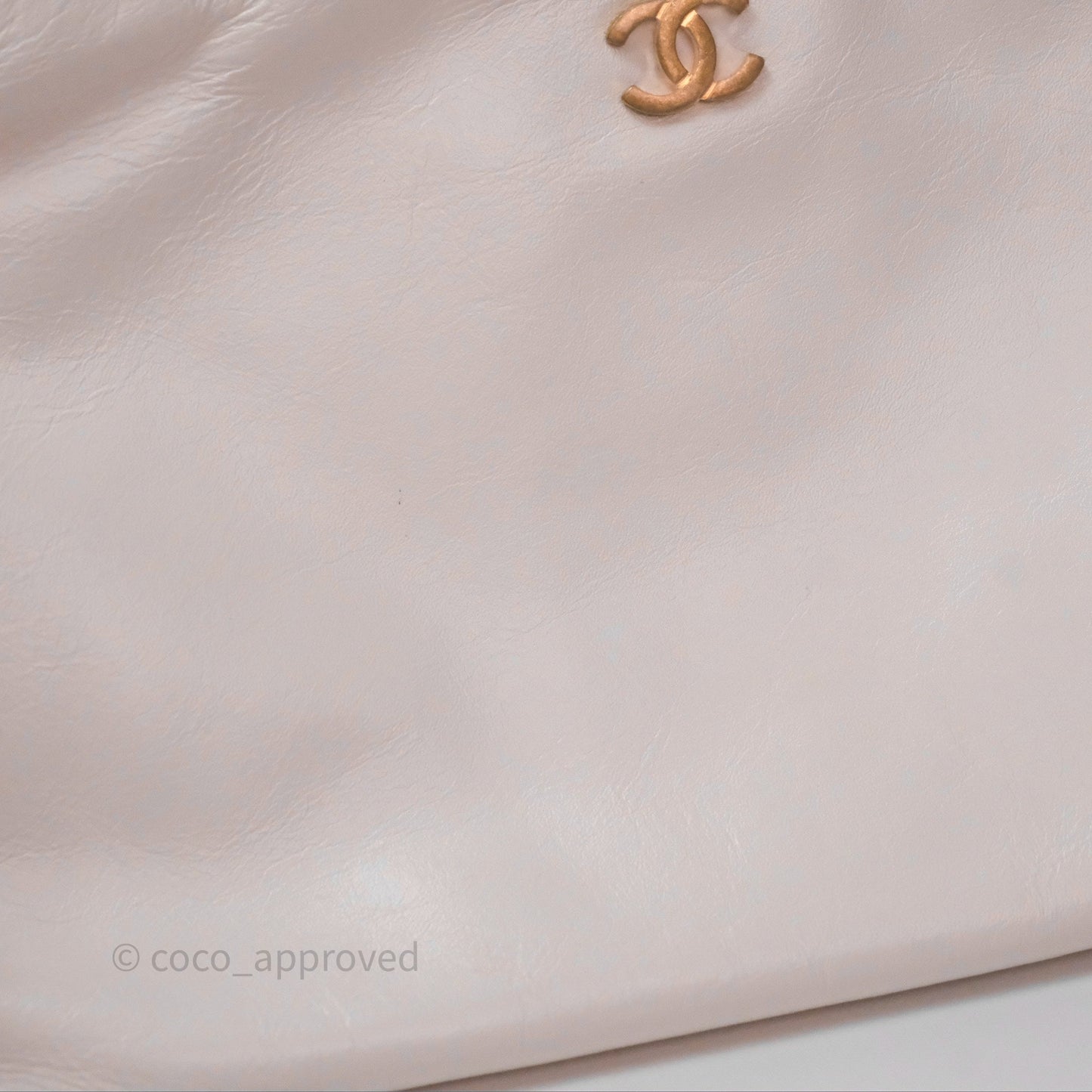 Chanel 22 Small White Shiny Calfskin Aged Gold Hardware