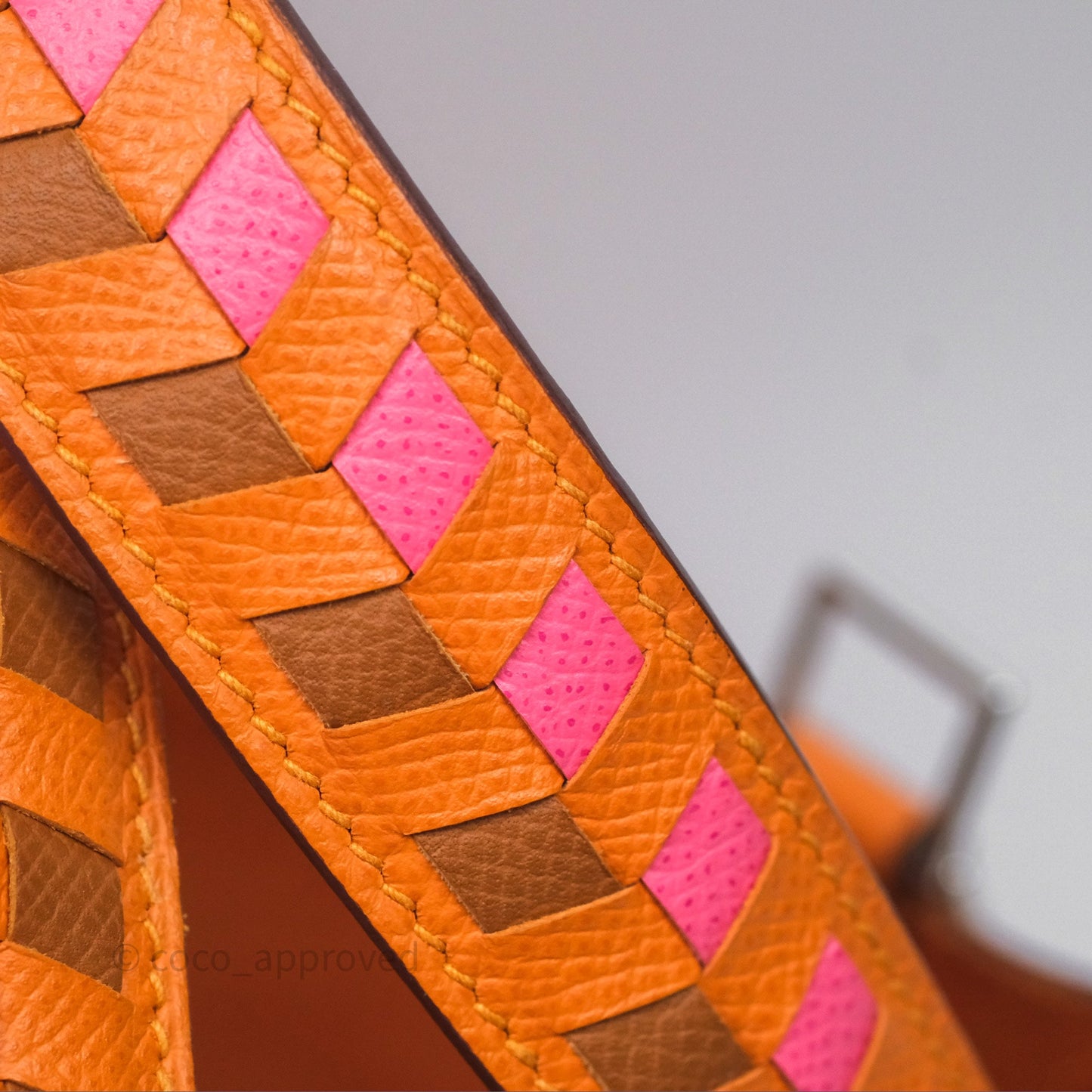 Hermès Tressage De Cuir Picotin Lock 22 Abricot I9/ Rose Azalée 8W/ Gold 37 Epsom Palladium Hardware