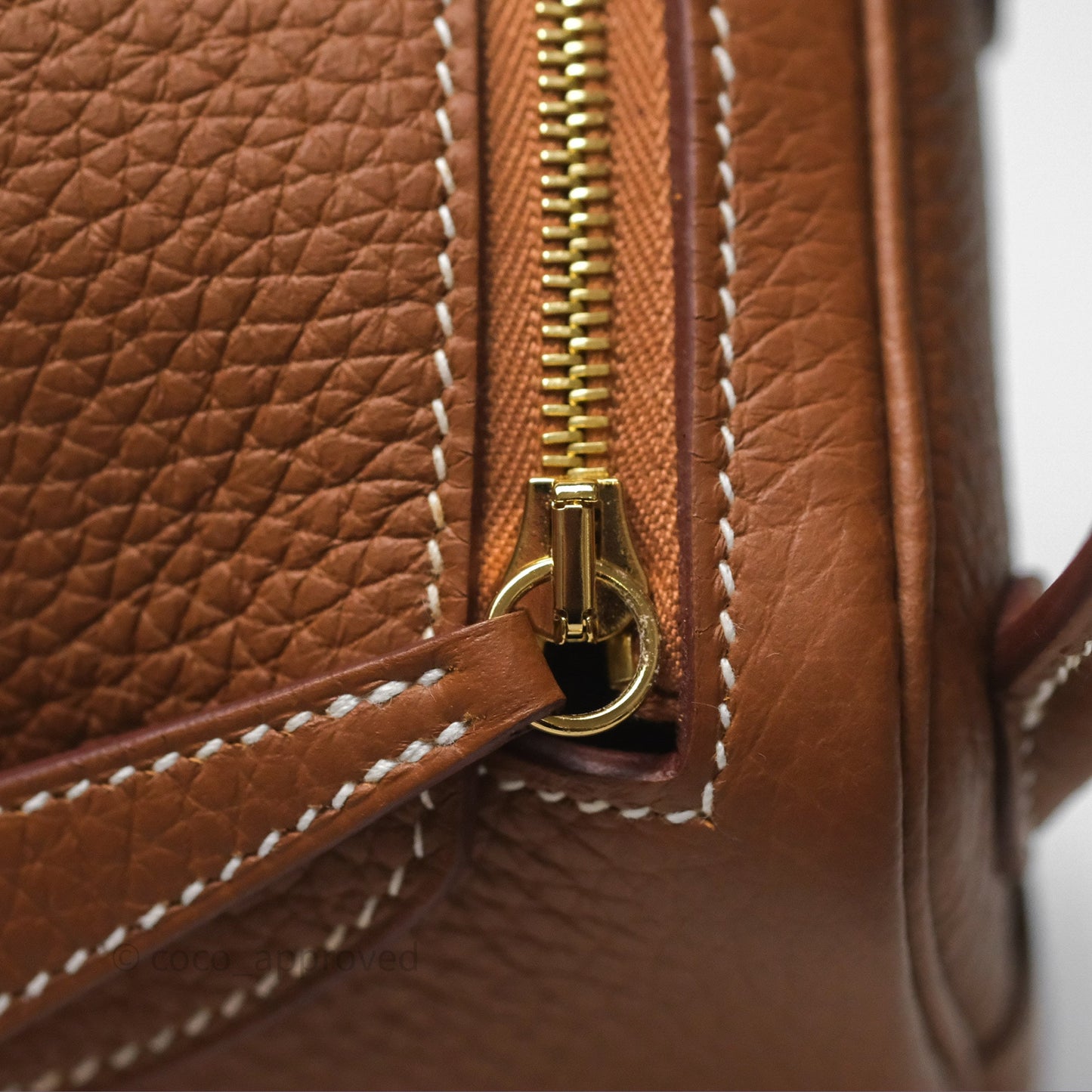 Hermès Mini Lindy 20 Gold Clemence Gold Hardware