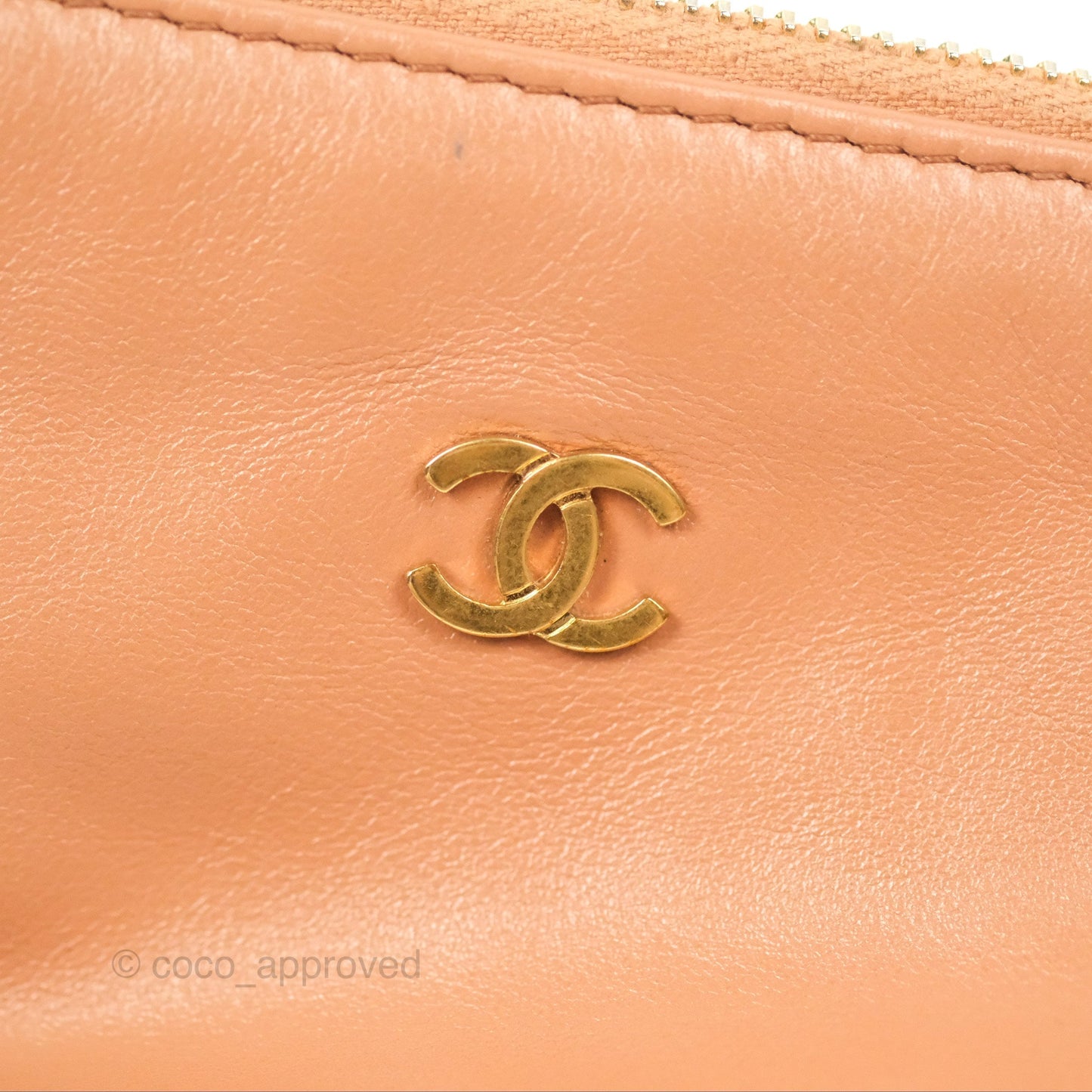 Chanel 22 Small Caramel Beige Shiny Calfskin Aged Gold Hardware