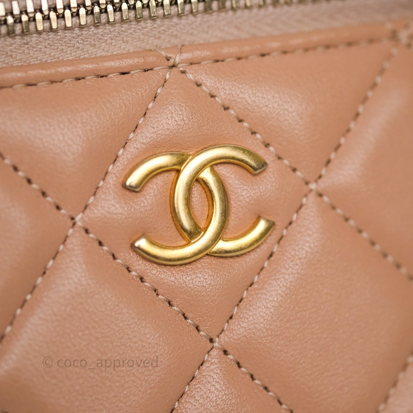 Chanel Vanity Rectangular Top Handle Beige Lambskin Aged Gold Hardware
