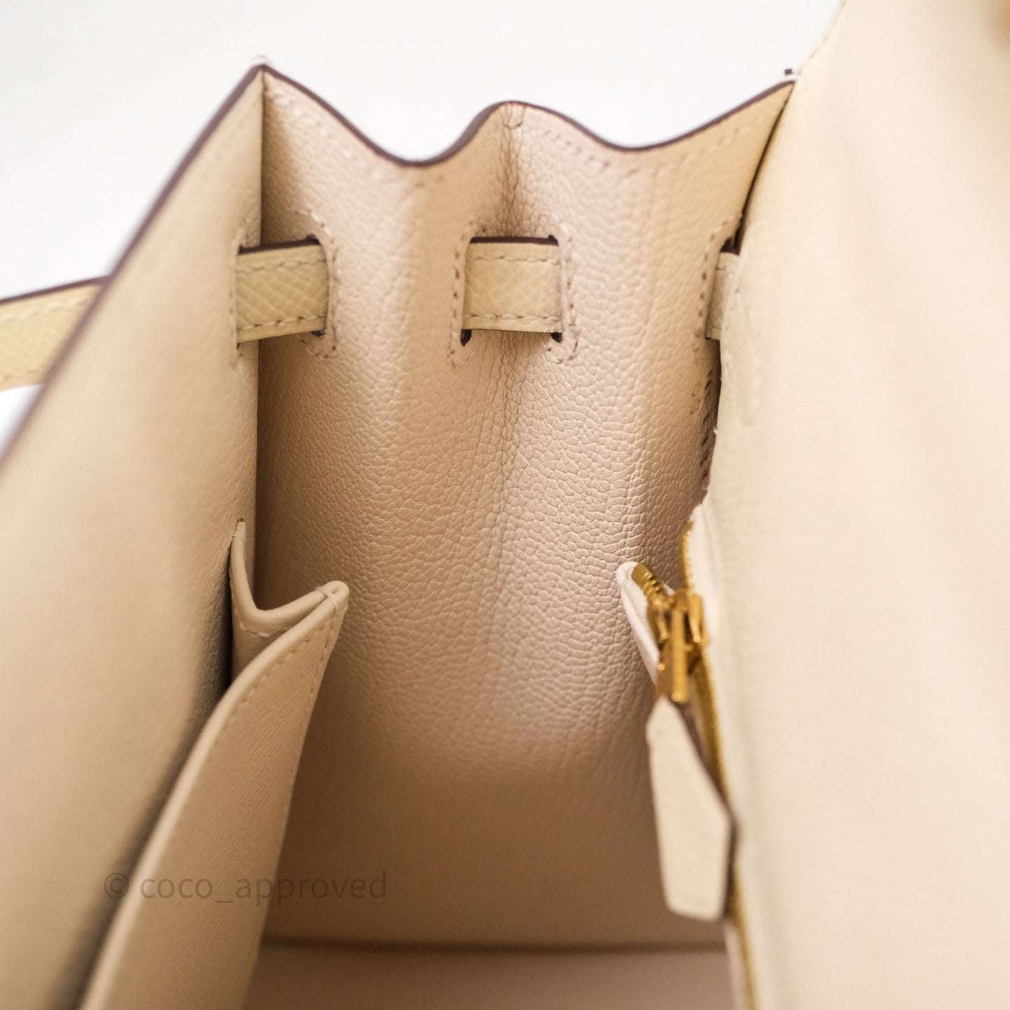 Hermès Kelly 25 Nata I2 Epsom Gold Hardware