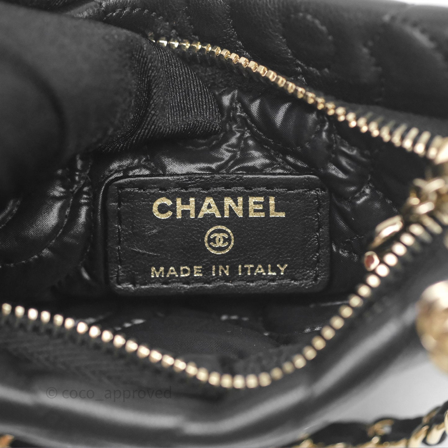 Chanel Camellia Pochette Clutch Black Lambskin Gold Hardware