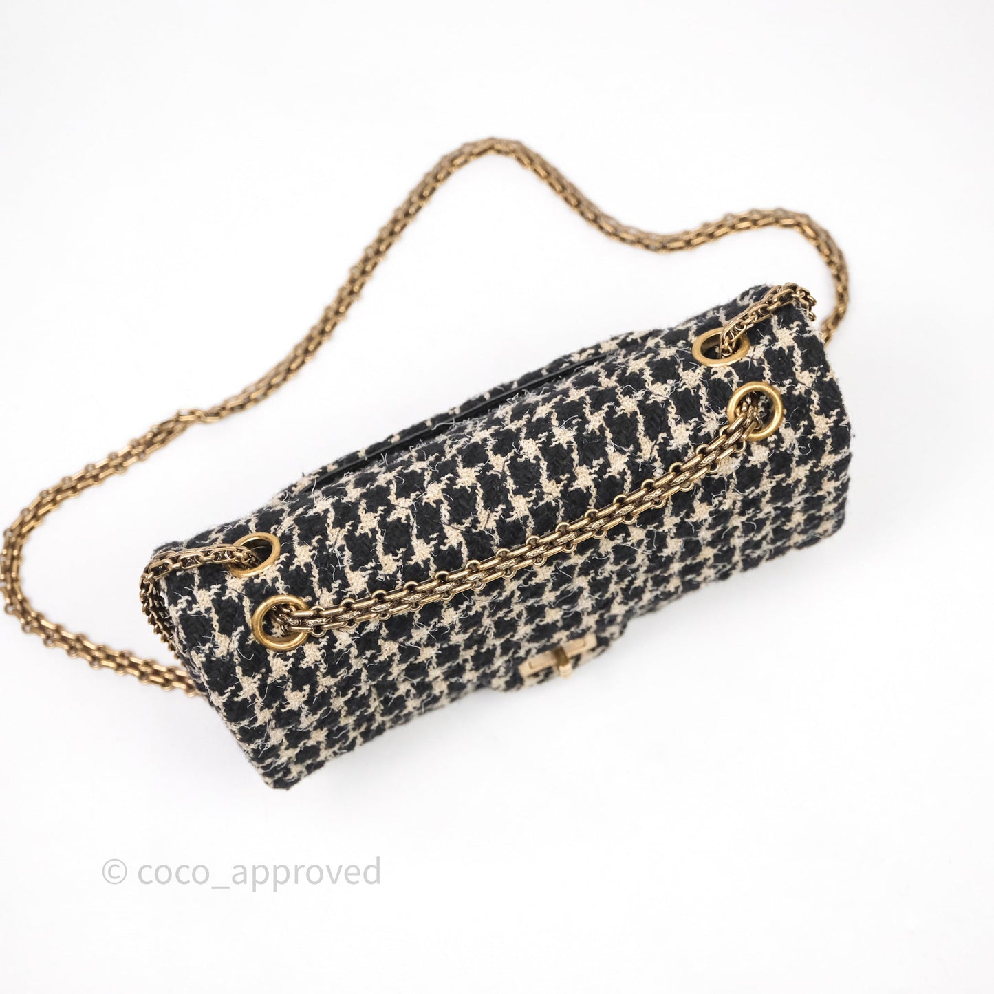 Chanel Reissue 225 Black Beige Houndstooth Tweed Antique Gold Hardware