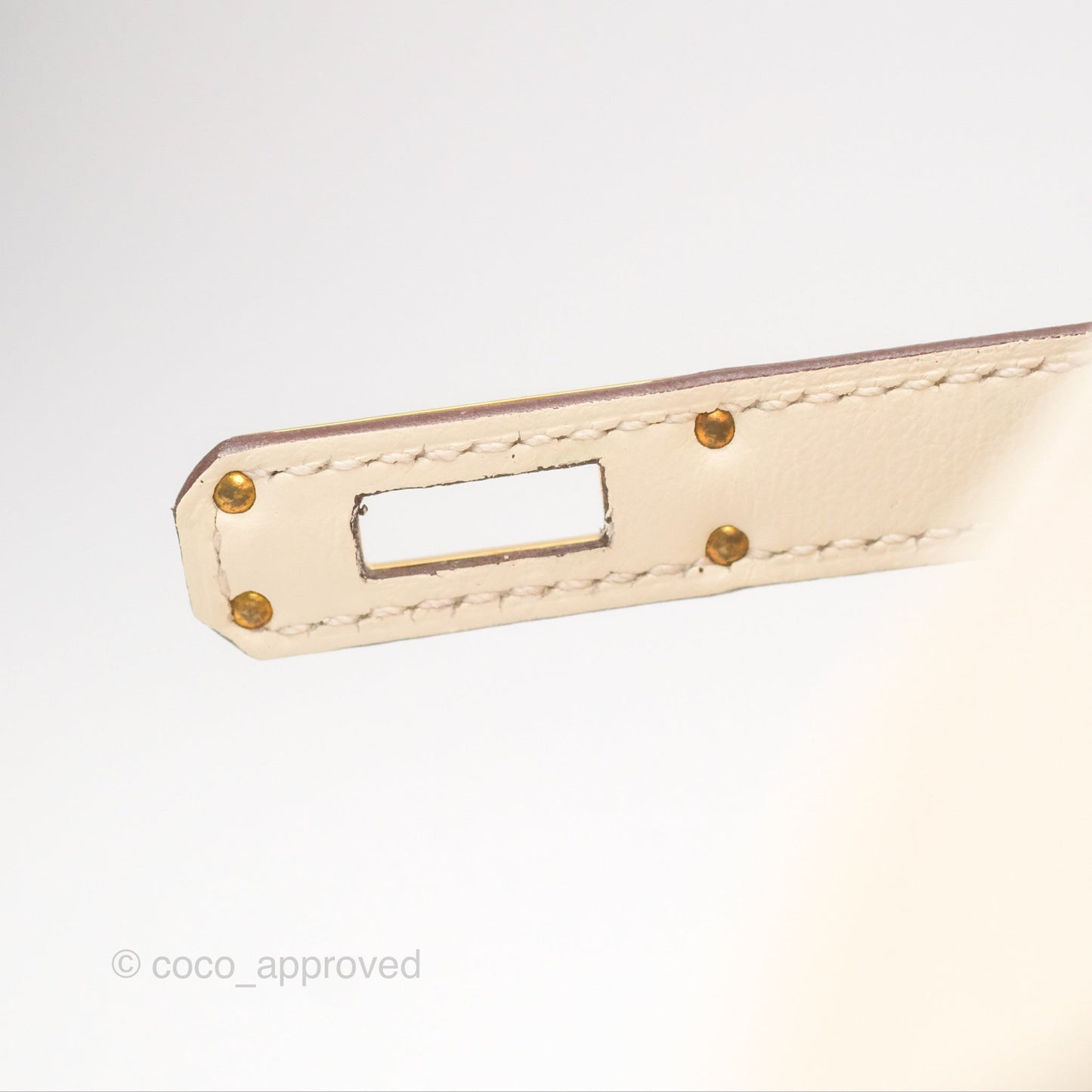 Hermès Kelly Mini Pochette Nata I2 Swift Gold Hardware