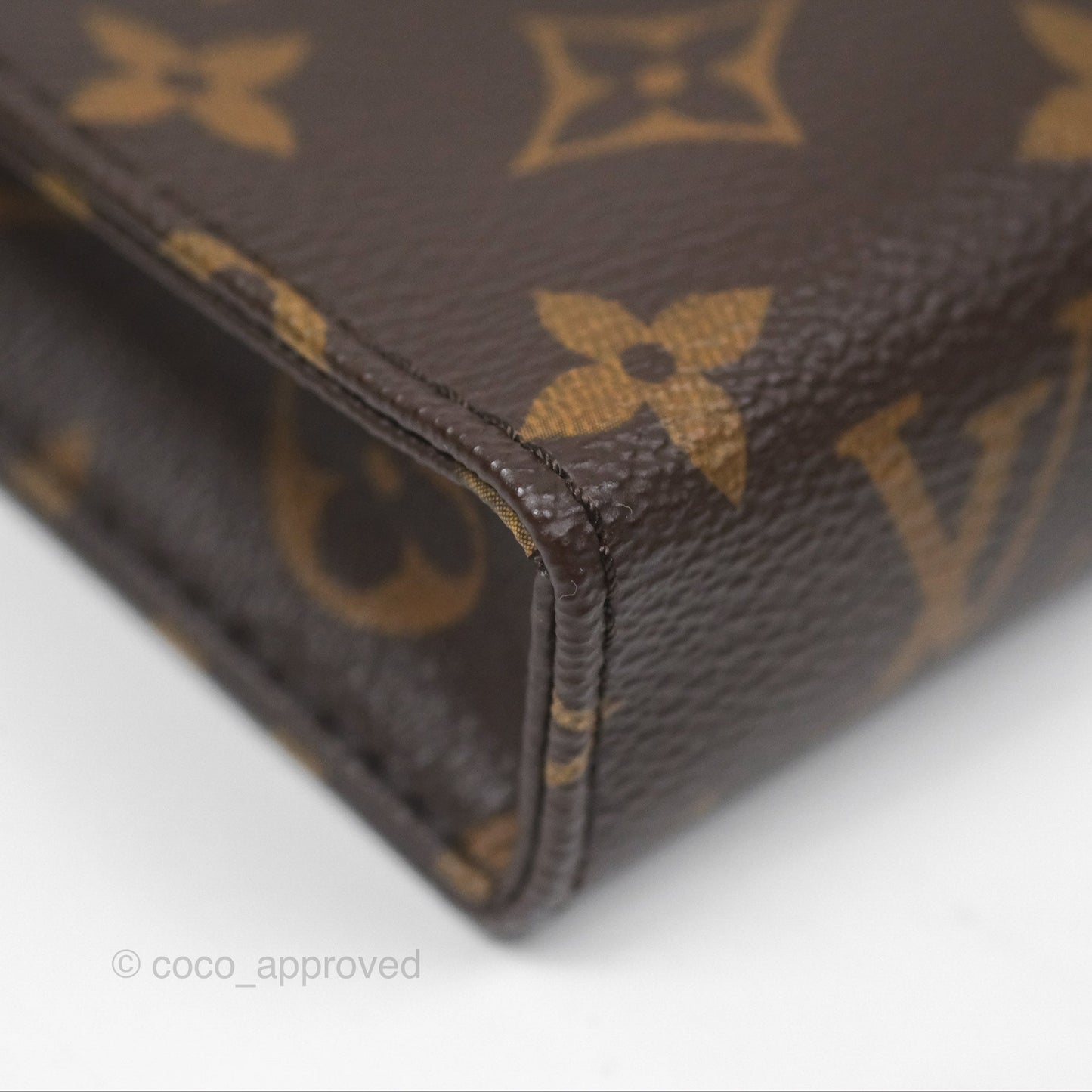 Louis Vuitton Toiletry Pouch 26 On Chain Monogram Canvas