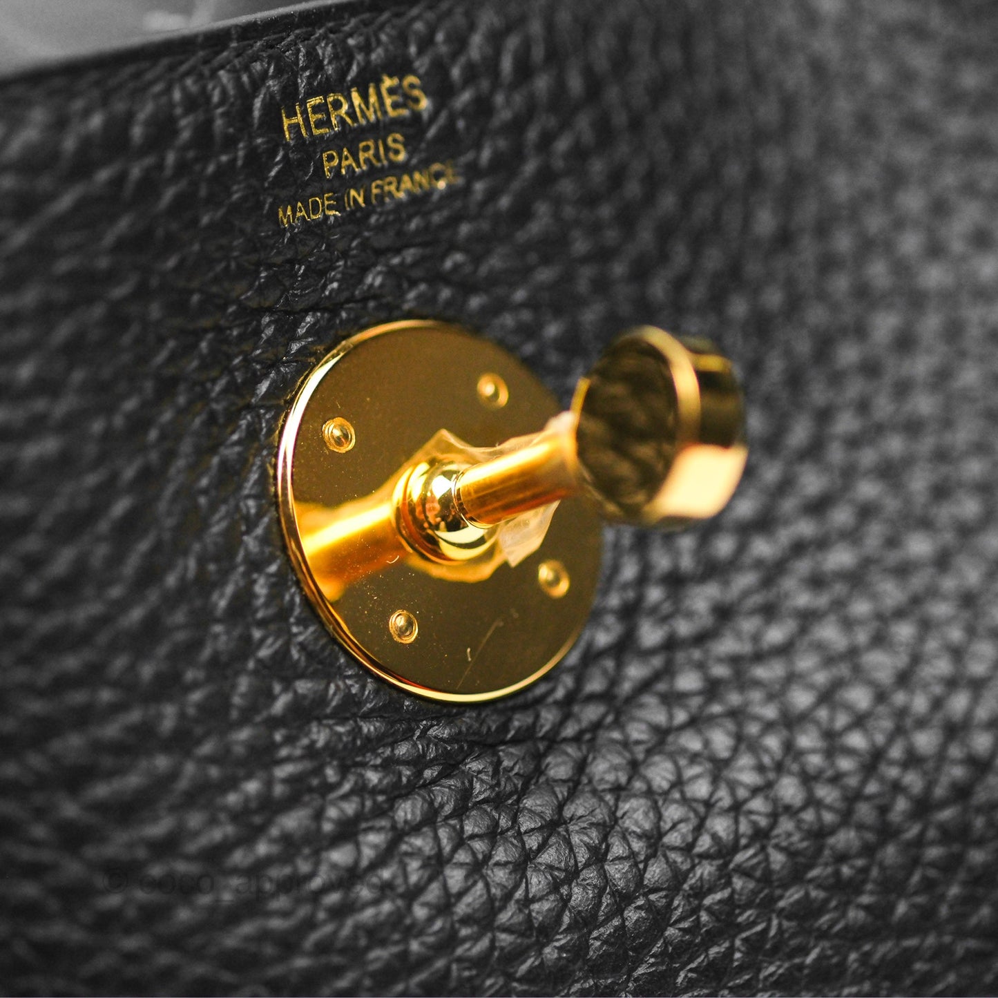 Hermès Lindy 26 Black Noir 89 Clemence Gold Hardware