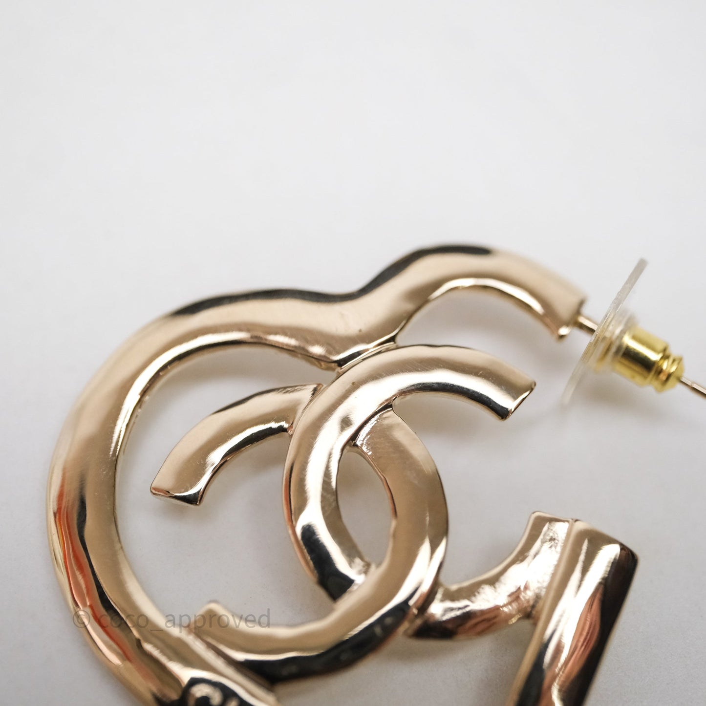 Chanel CC Heart Hoop Earrings Gold Tone 22P
