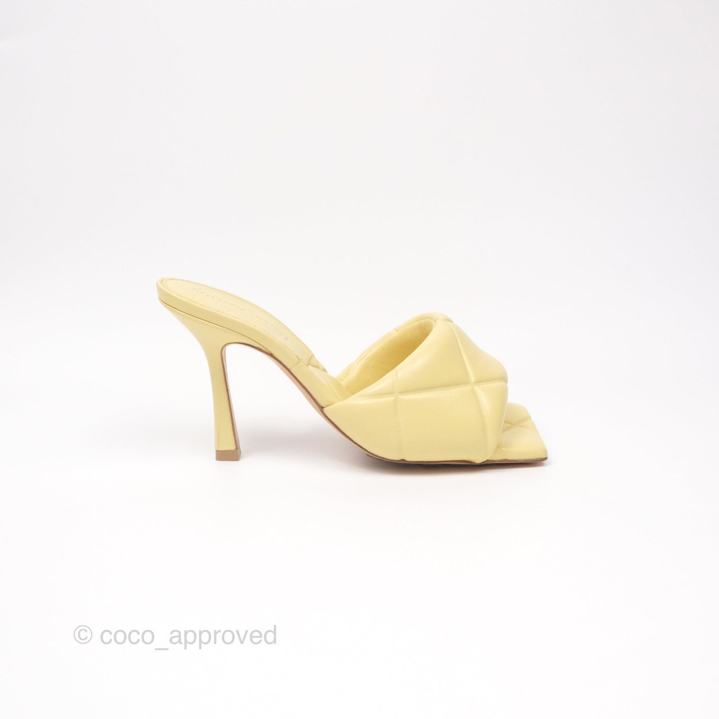 Bottega Veneta Lido Sandals Intrecciato Yellow Lambskin Size 35