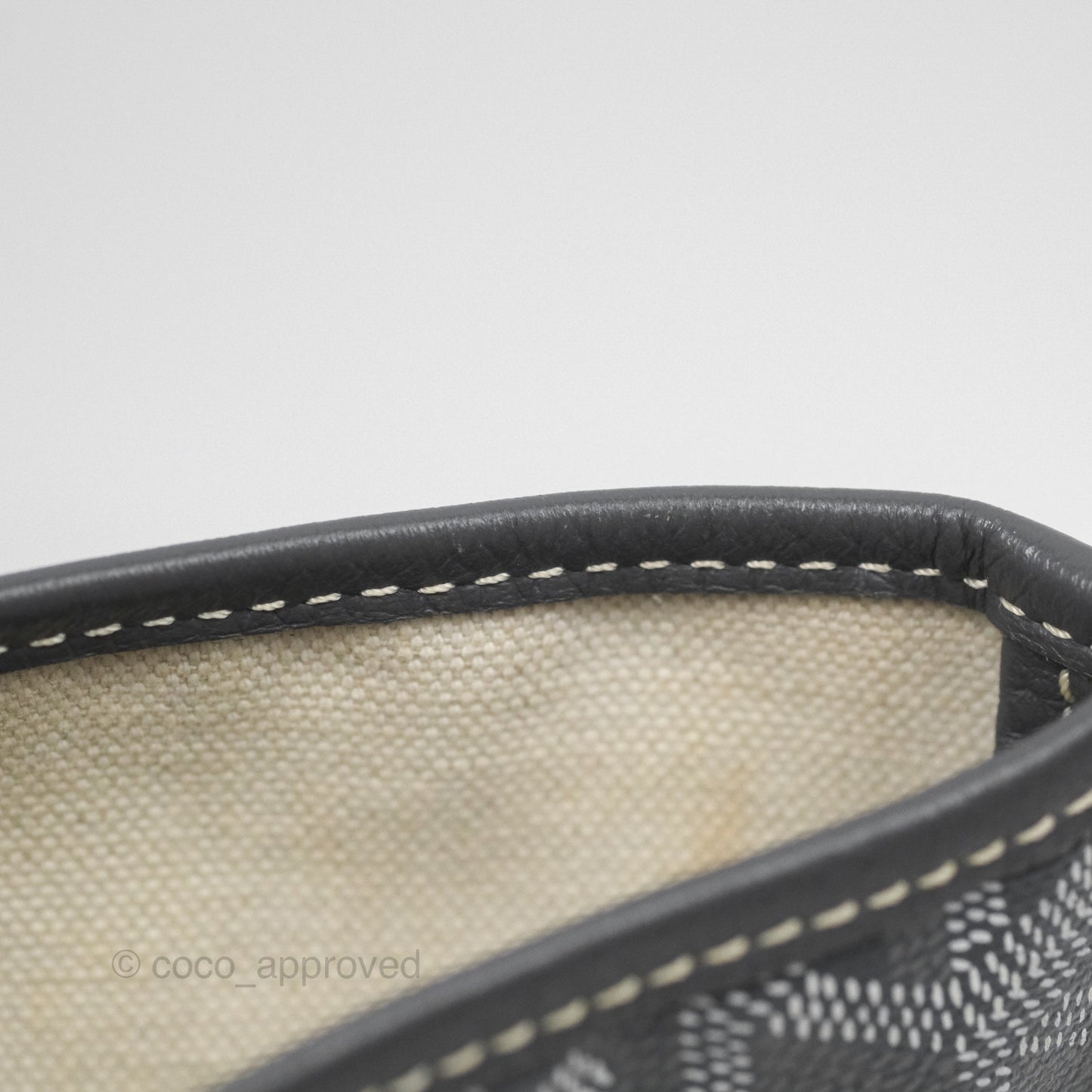 Goyard St Louis Tote PM ⁣⁣⁣⁣⁣⁣⁣⁣⁣⁣⁣⁣⁣⁣⁣⁣⁣⁣⁣⁣Grey Canvas