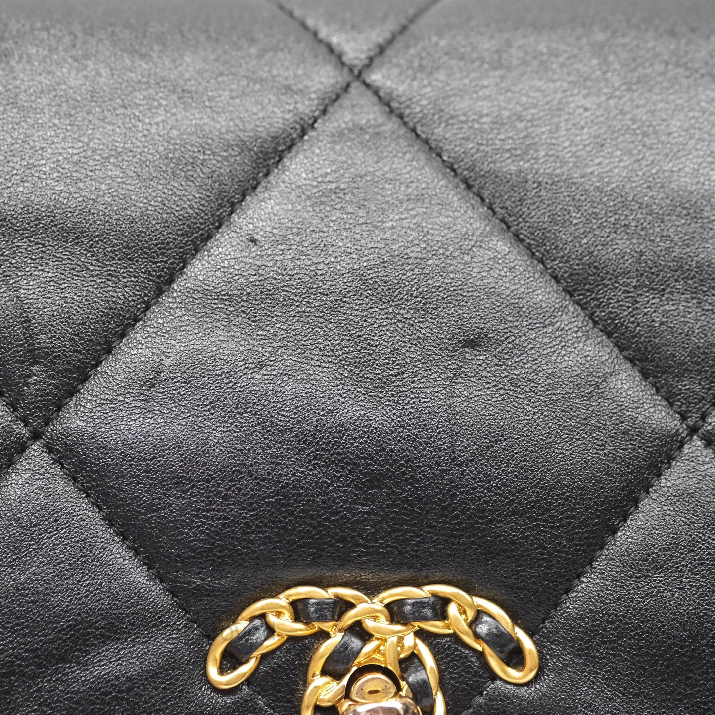 Chanel 19 Medium Black Goatskin Mixed Hardware