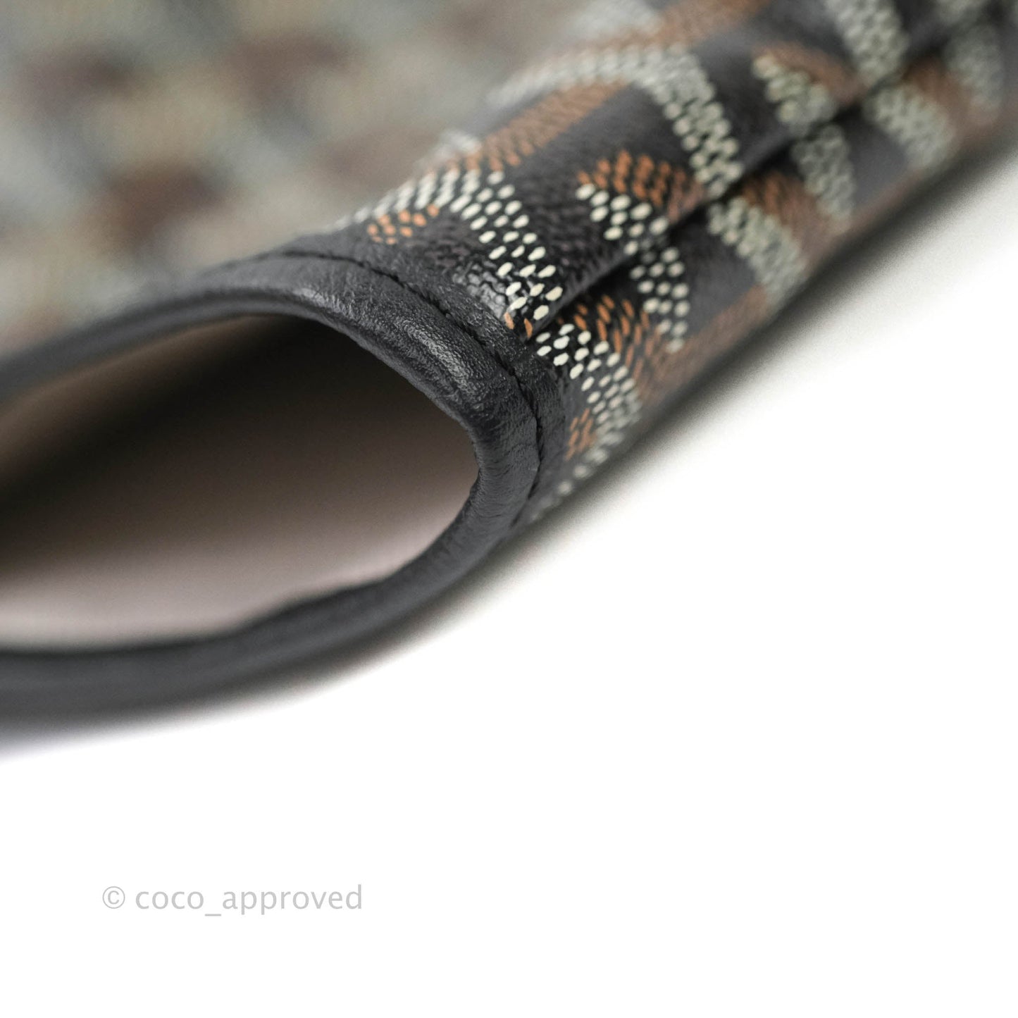Goyard Saint Louis Black PM⁣⁣⁣⁣⁣⁣⁣⁣⁣⁣⁣⁣⁣⁣⁣⁣⁣⁣⁣⁣